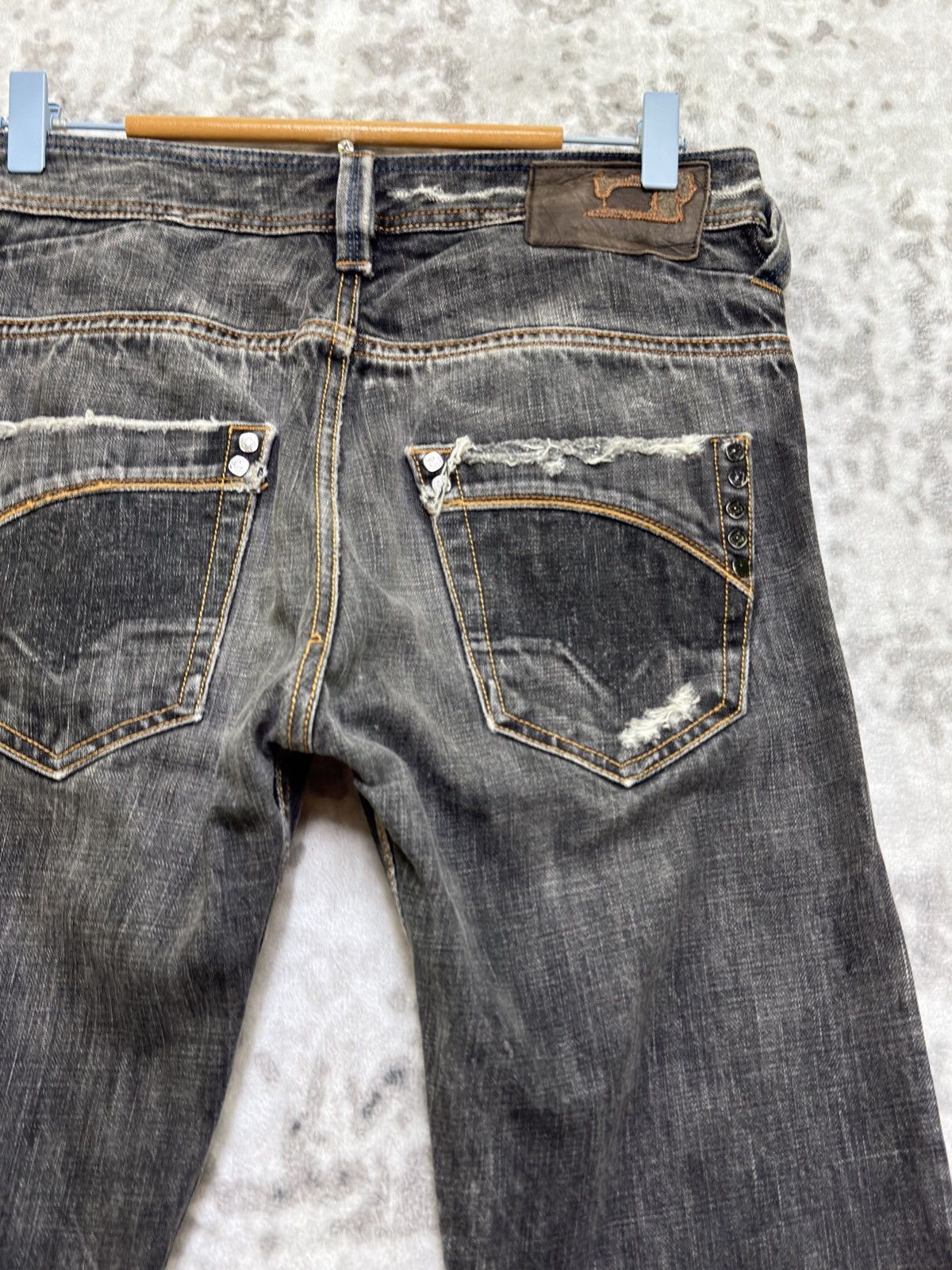 Diesel Vintage Diesel Industry Distressed Ripped Claw Mark Denim Size US 30 / EU 46 - 12 Thumbnail