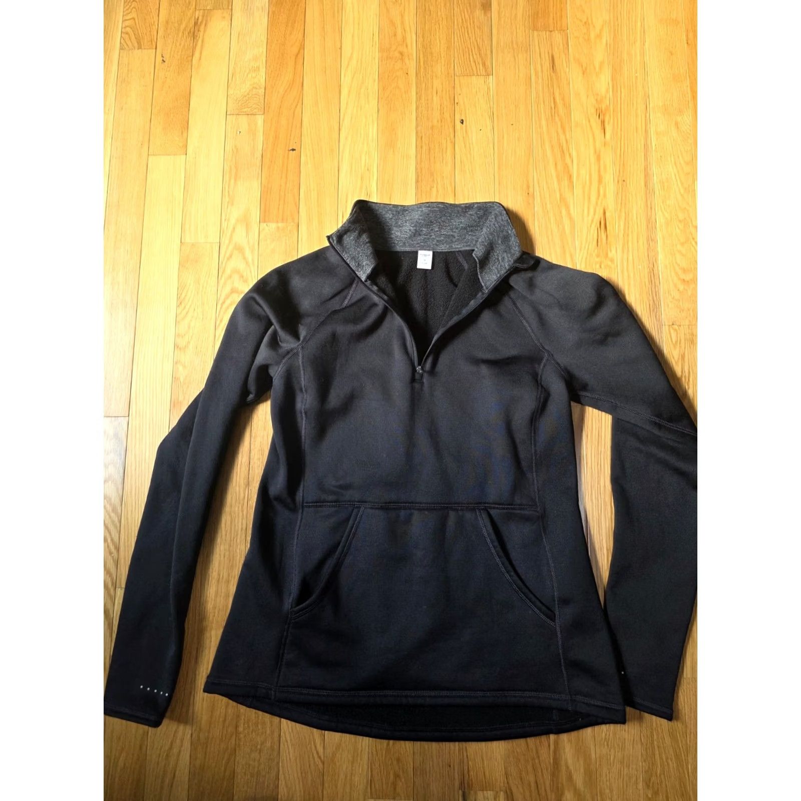 Old Navy Old Navy Active Go-Dry 1/4 Zip Athletic Jacket Women's M Black Polyester Pockets Thumbholes Running & Jogging Athleisure Jacket Size M / US 6-8 / IT 42-44 - 2 Thumbnail