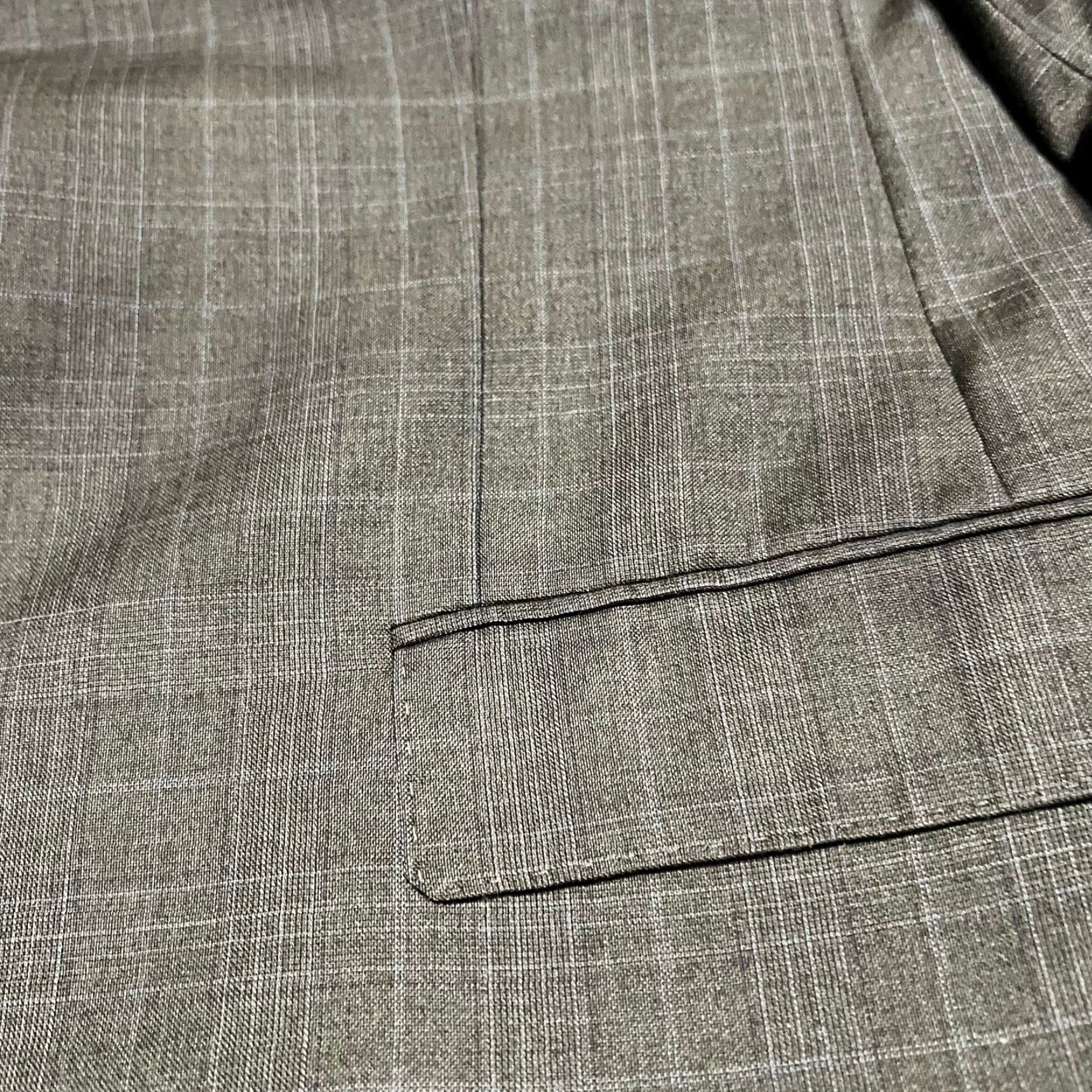 Jos. A. Bank Jos A Bank Reserve Blazer Mens 46 Reda Brown Plaid Coat Jacket Regular Department Men Size 46 Brown Plaid Blazer Mens 46 Size 46R - 2 Thumbnail