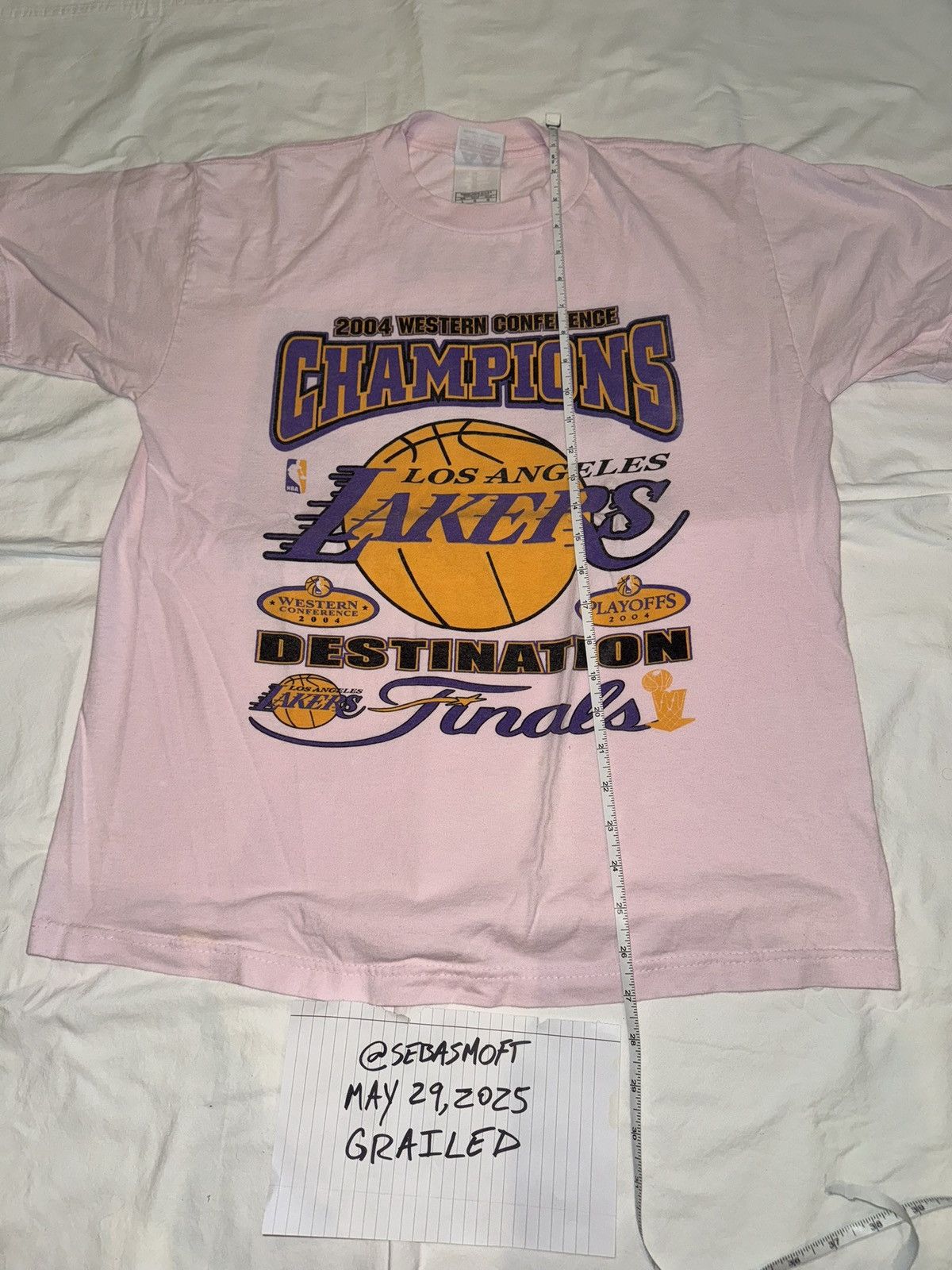 NBA × Vintage Vintage LA Lakers 2004 NBA Champions 0.4 One Lucky Shot Tee Size US L / EU 52-54 / 3 - 1 Thumbnail