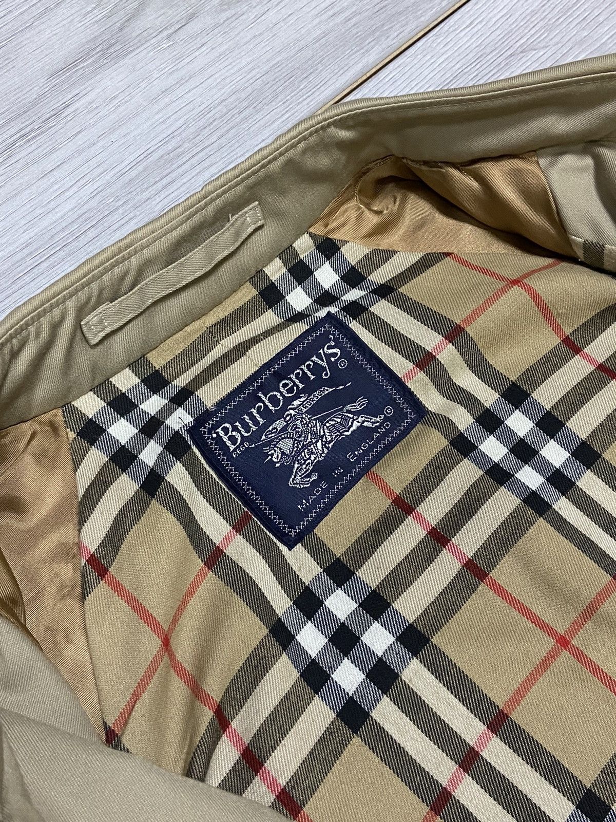 Burberry Burberry vintage trench jacket beige nova check sand Size US L / EU 52-54 / 3 - 8 Thumbnail