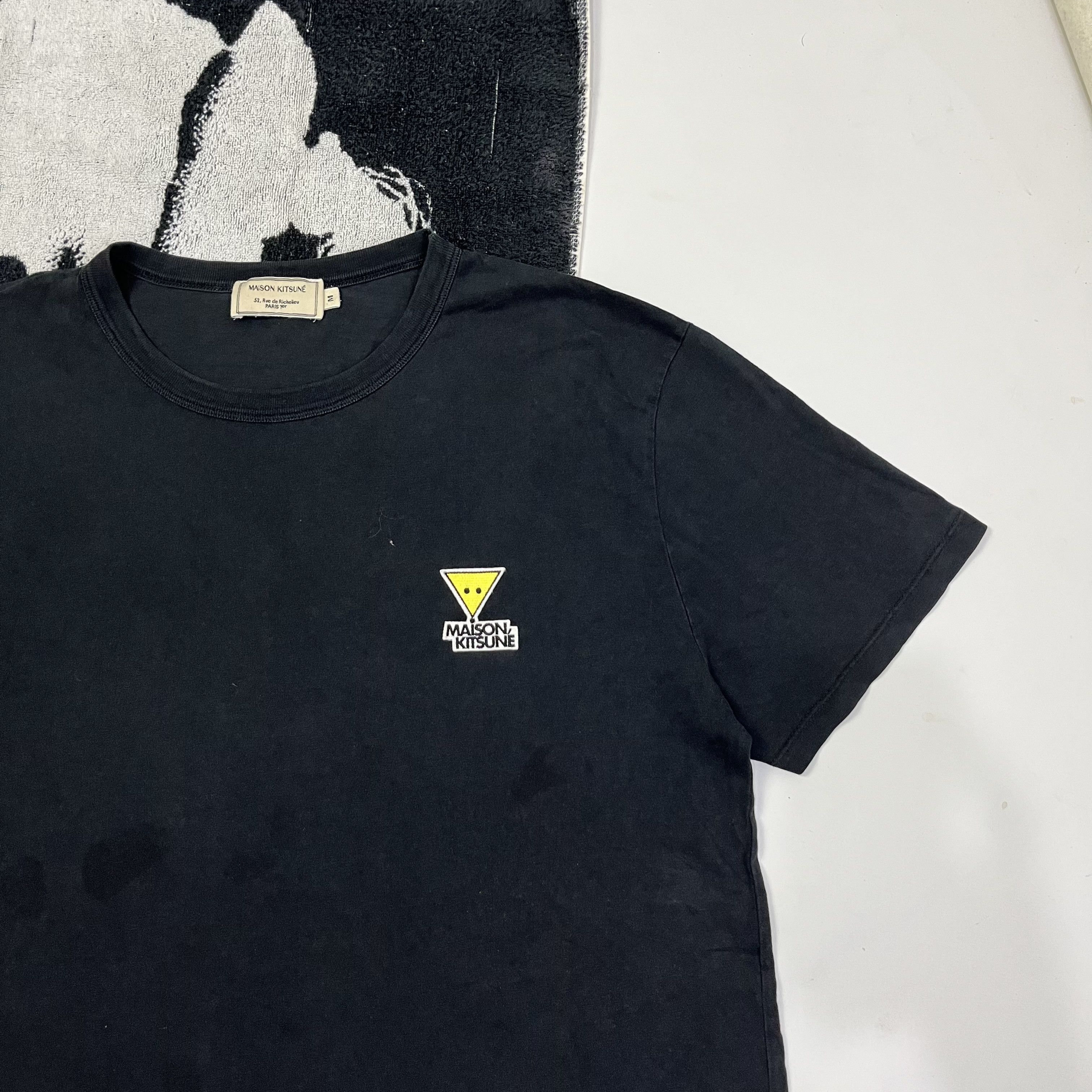 Maison Kitsune Sun faded Maison kitsune rare design Size US M / EU 48-50 / 2 - 2 Thumbnail