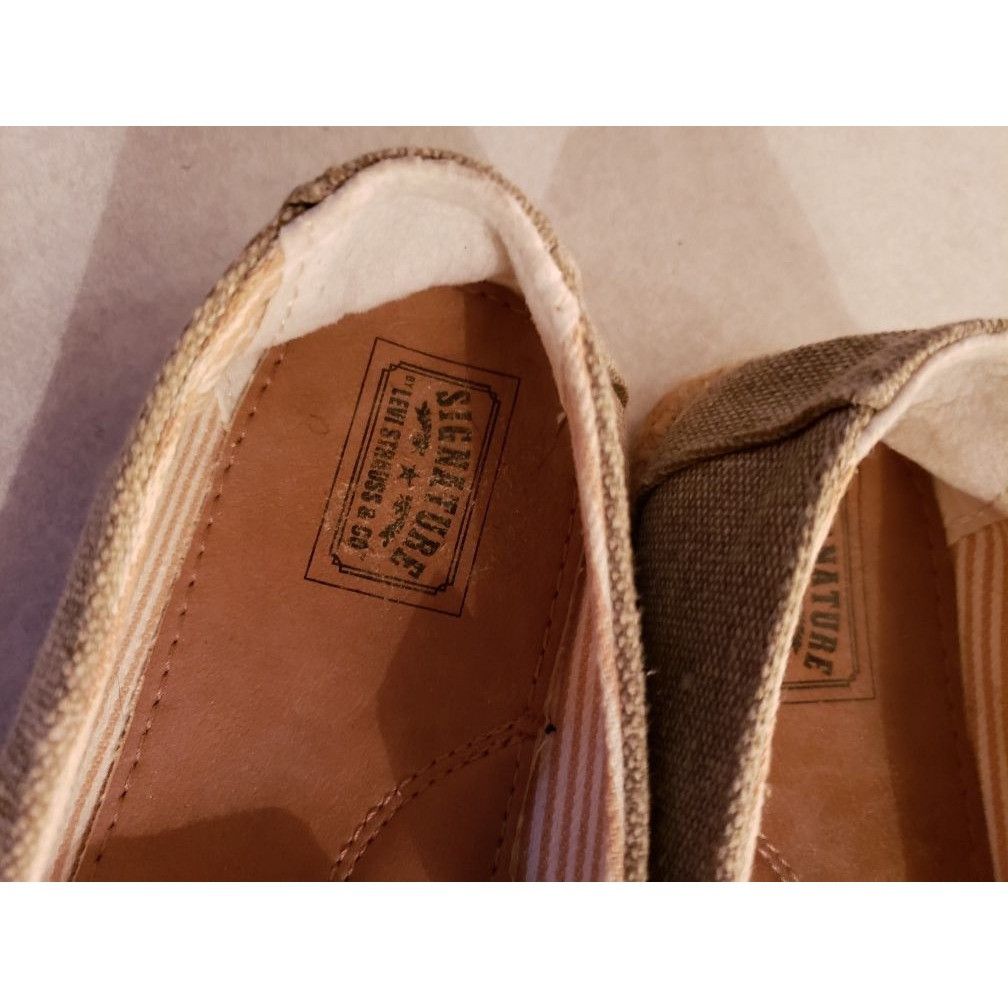 Levi's Signature Levi Strauss canvas slip ons...size 6 Size US 6 / IT 36 - 3 Thumbnail