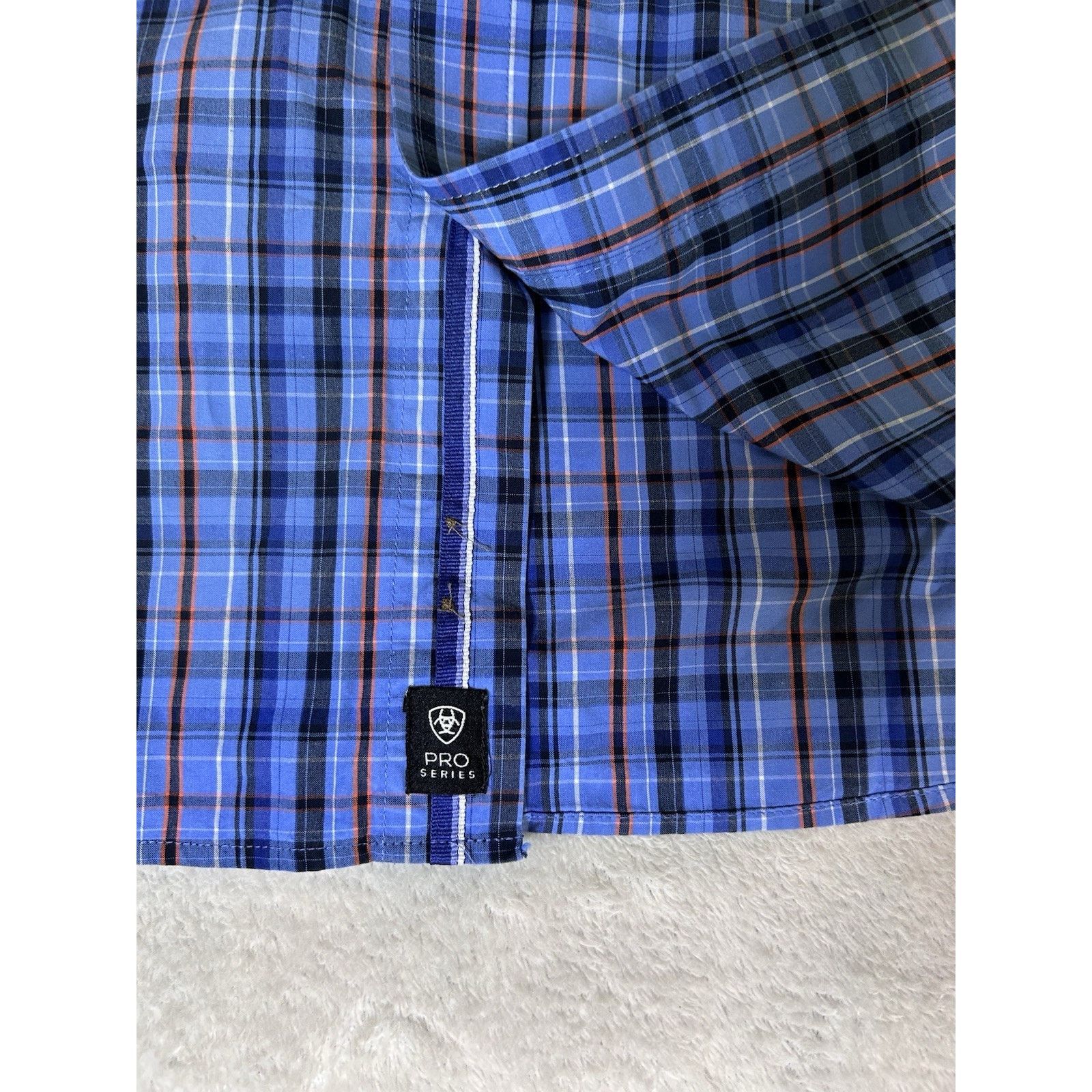 Ariat ariat pro series button down shirt mens L Blue Plaid Size US L / EU 52-54 / 3 - 9 Thumbnail