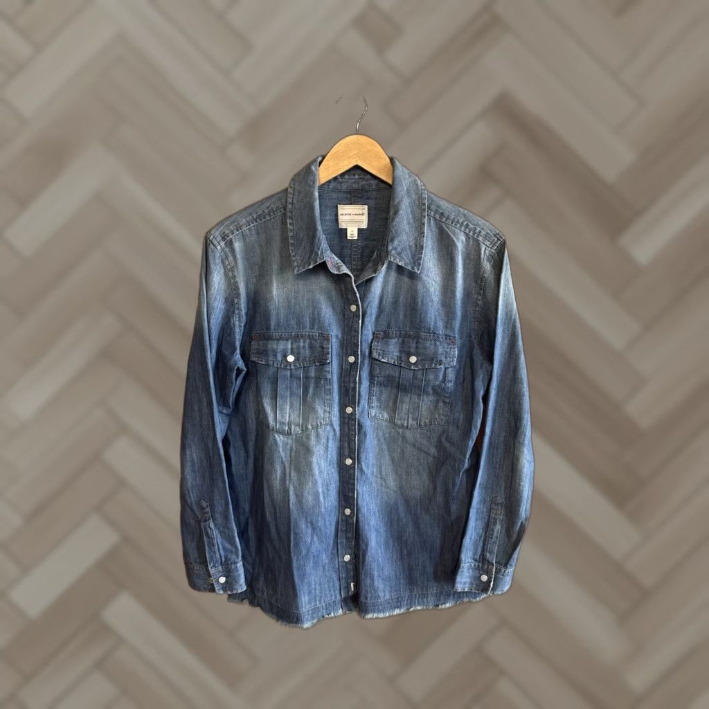 Market Melrose Denim Shirt Womens Blue Long Sleeve Snap Up Collared Button Up Medium Denim Solid 90s? Size M / US 6-8 / IT 42-44 - 1 Thumbnail