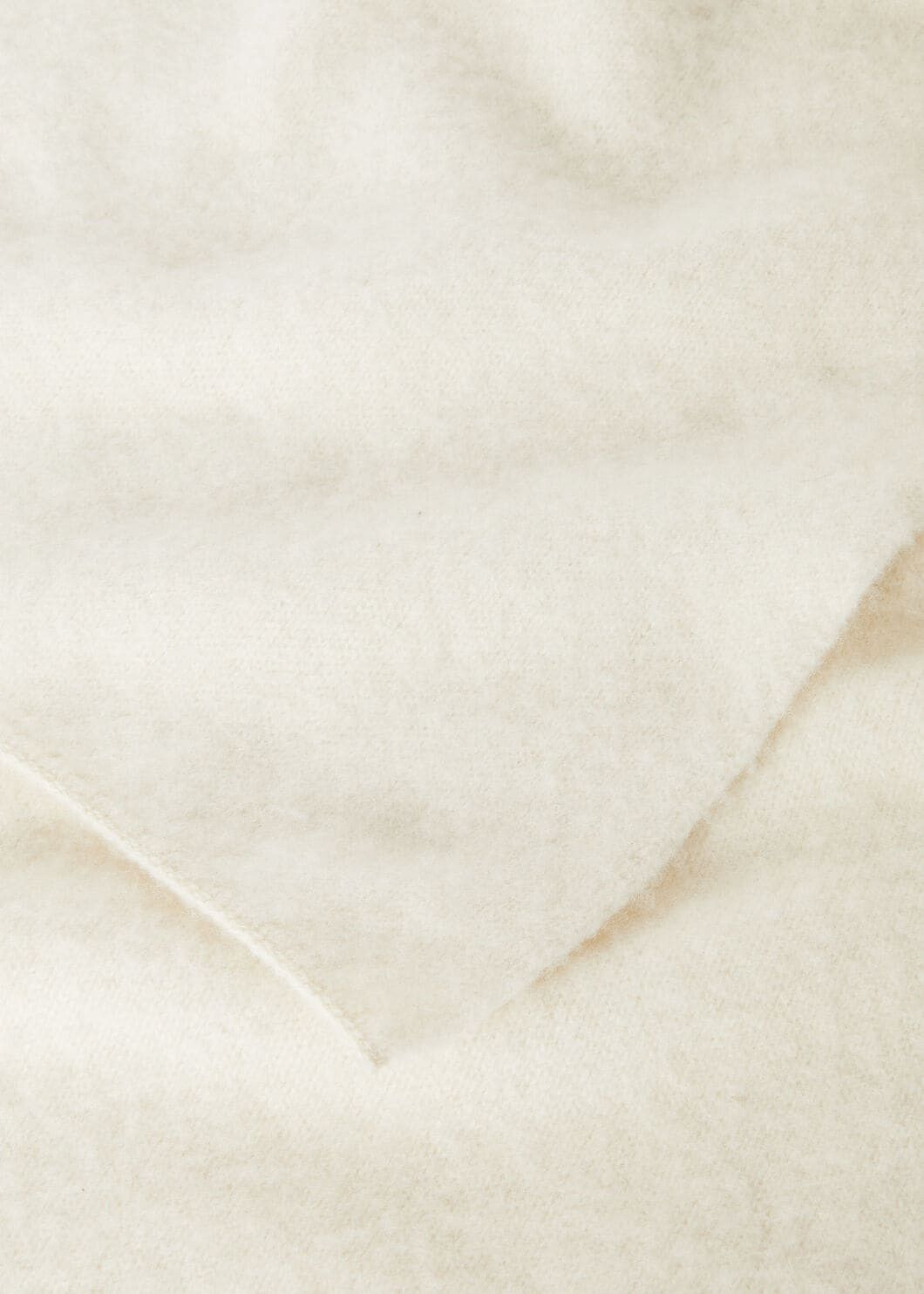 Loro Piana o1w1db10725 FAO4662 Size: OS / Alpe Bors Scarf in White Size ONE SIZE - 3 Thumbnail