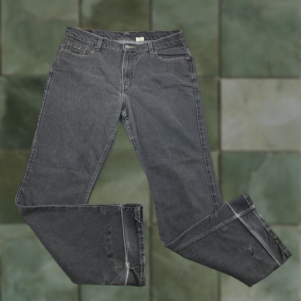 VINTAGE Levi's 515 Jeans Womens 16 Tall Bootcut Black Grunge Y2K USA 32.5 Inseam Juniors?