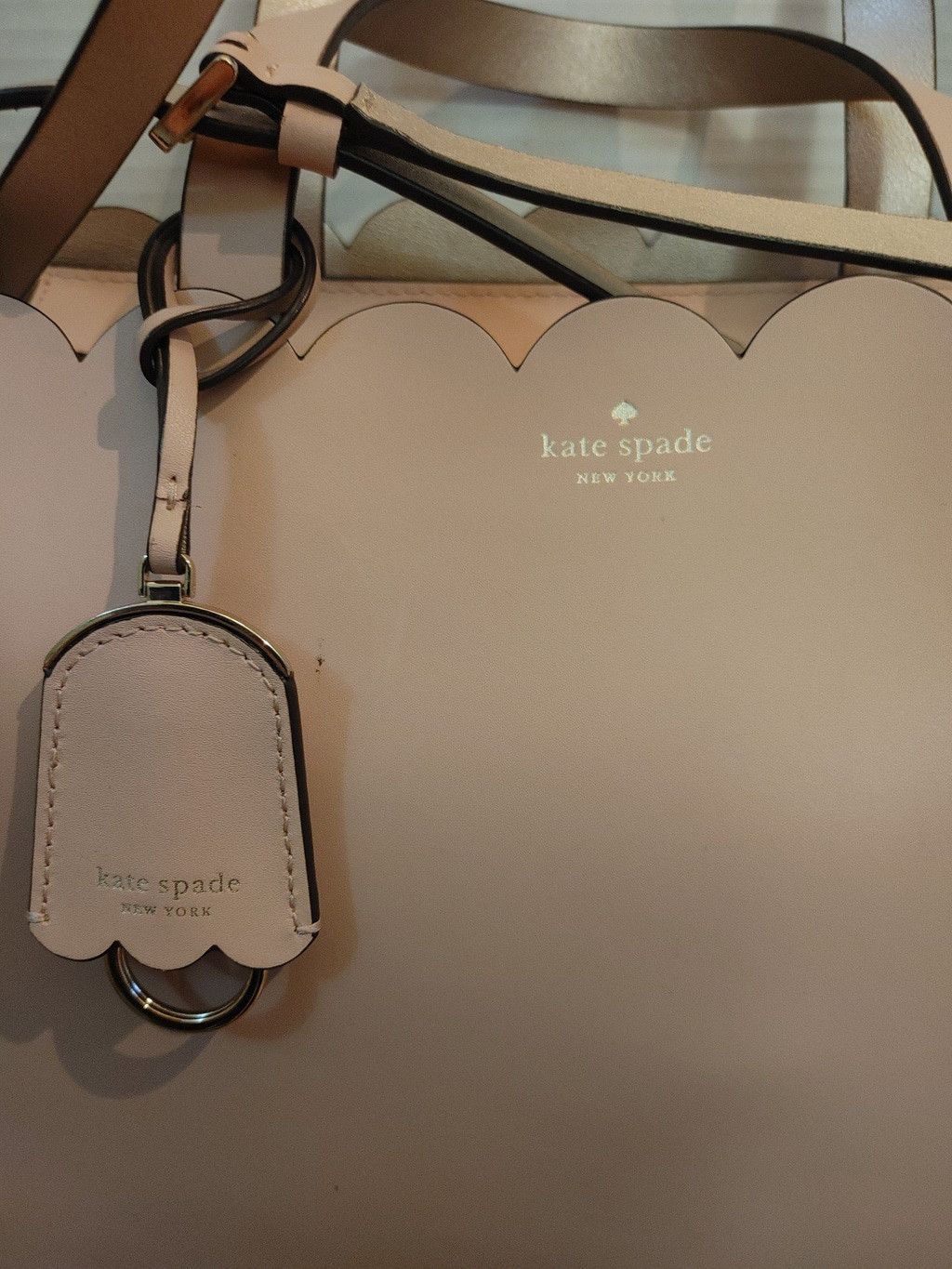 Kate Spade Kate Spade Magnolia Street Mina Scalloped Tote Size ONE SIZE - 2 Thumbnail