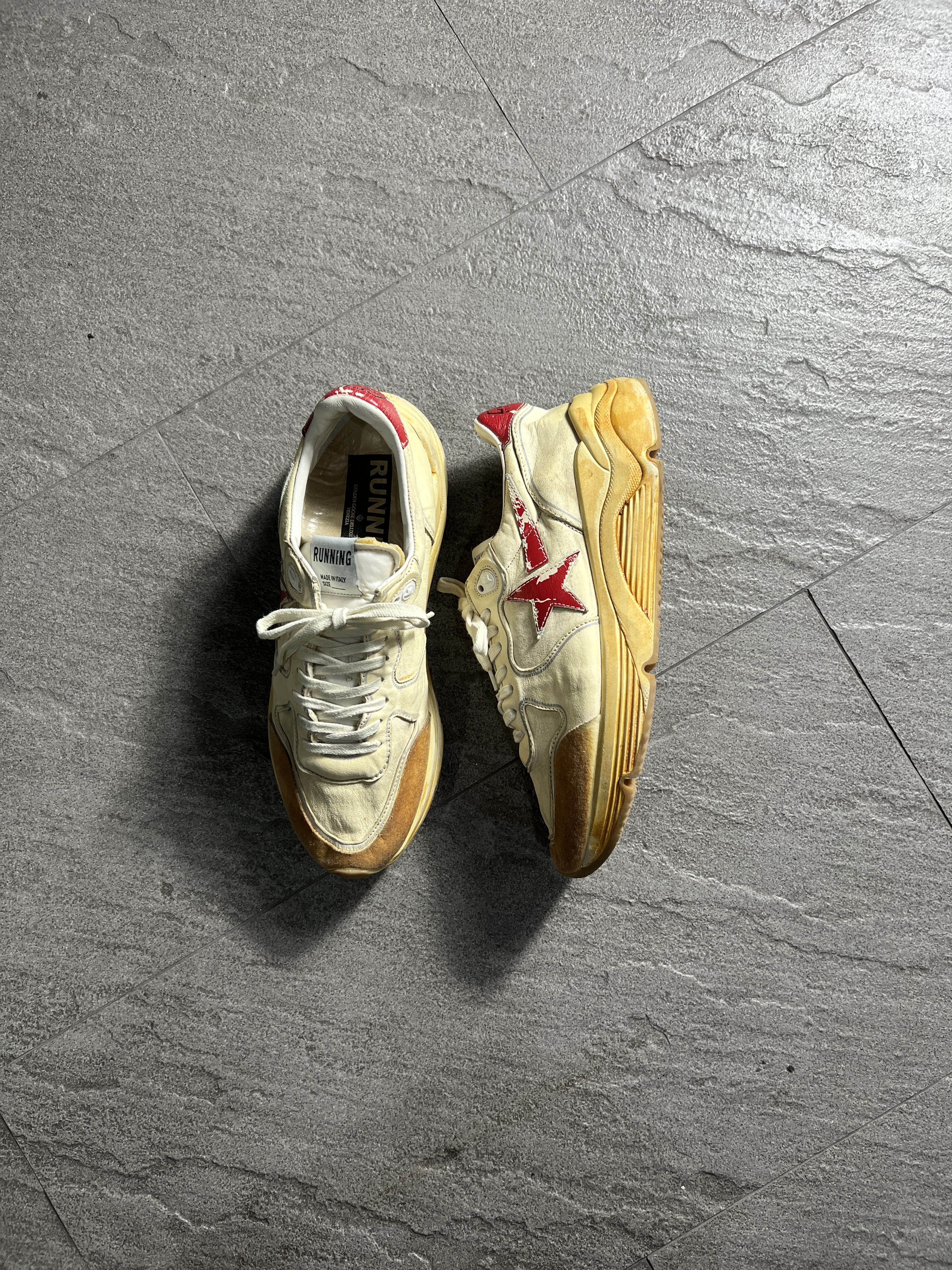 Golden Goose Golden Goose Running Sole Cream Red Star Size 36 Size US 7 / EU 40 - 1 Thumbnail
