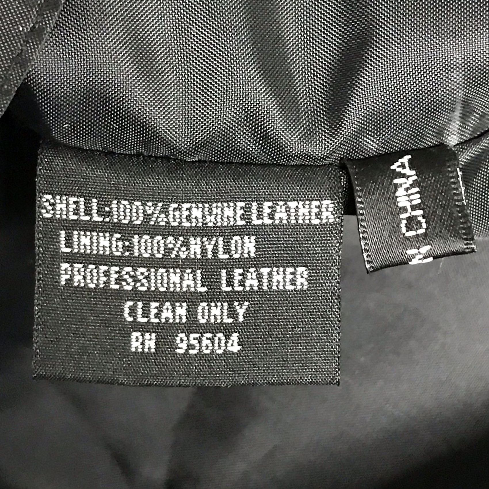 Vintage VINTAGE XXL Scorpio Unstoppable Men Black Suede Leather Adjustable Snap Button-Up Vest Vest II? Size US XXL / EU 58 / 5 - 4 Thumbnail