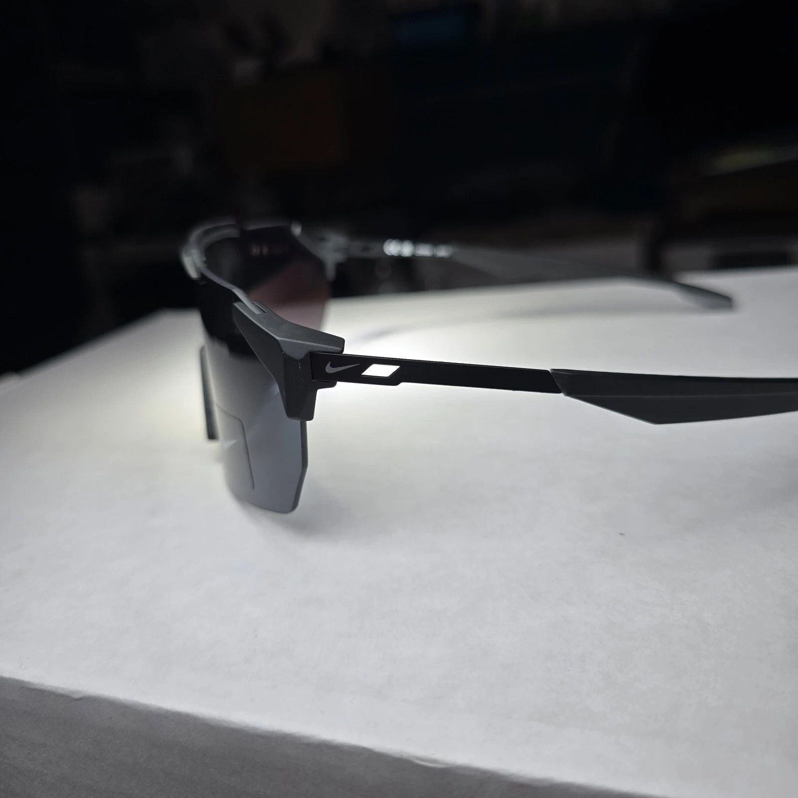 Nike NEW NIKE LIMITLESS SHIELD IB3521X-010(594336-GZ1) Sunglasses Size ONE SIZE - 4 Thumbnail
