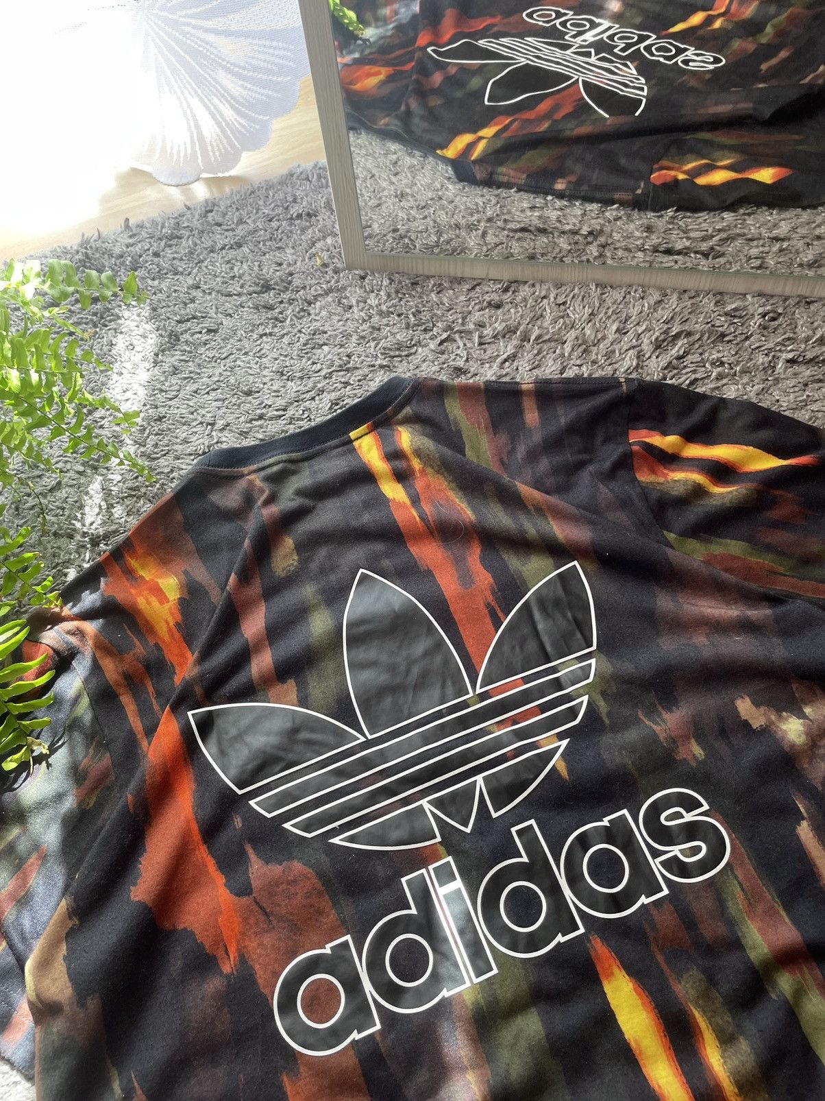 Adidas × Pharrell Adidas T-Shirt Pharrell Williams Designer Streetwear Rare Size US L / EU 52-54 / 3 - 10 Thumbnail