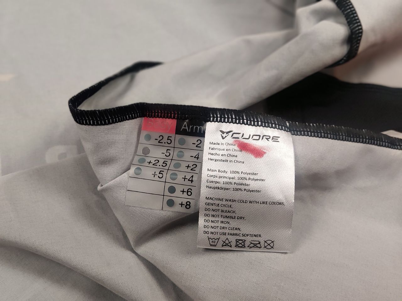 Rapha Cuore Cycling Rain Tail Black Hooded Women’s Jacket racing Size XL / US 12-14 / IT 48-50 - 13 Thumbnail