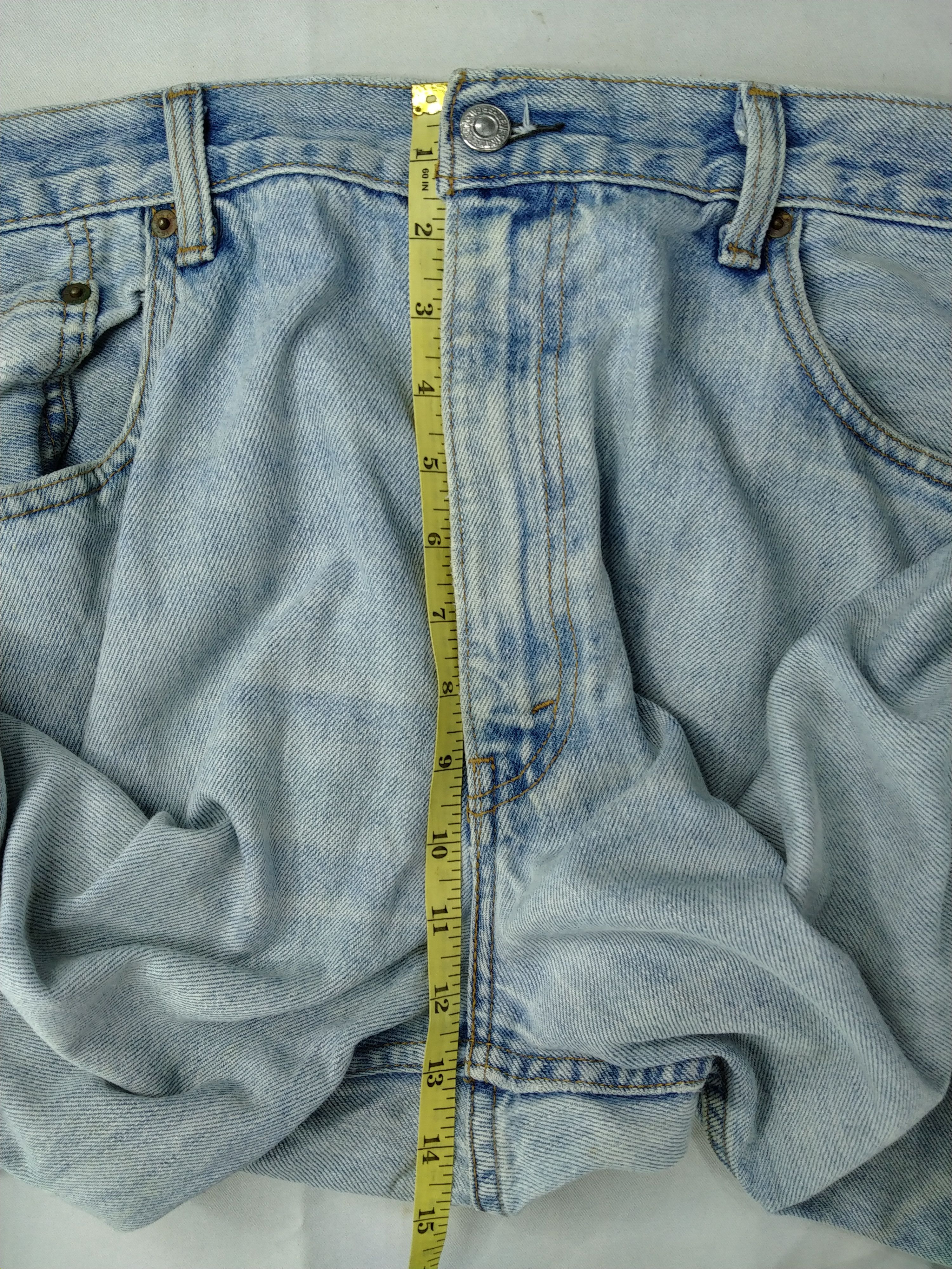 Levi's Vintage Levi's 550 Light Wash Denim 38 x 33 -JN077 Size US 38 / EU 54 - 6 Thumbnail