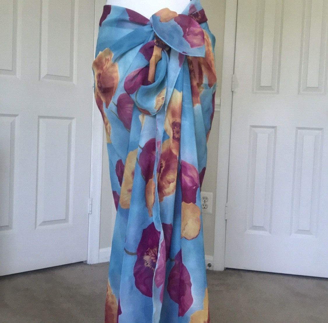Other SHEER FLORAL BEACH COVER UP BIKINI WRAP SARONG Size ONE SIZE - 4 Thumbnail