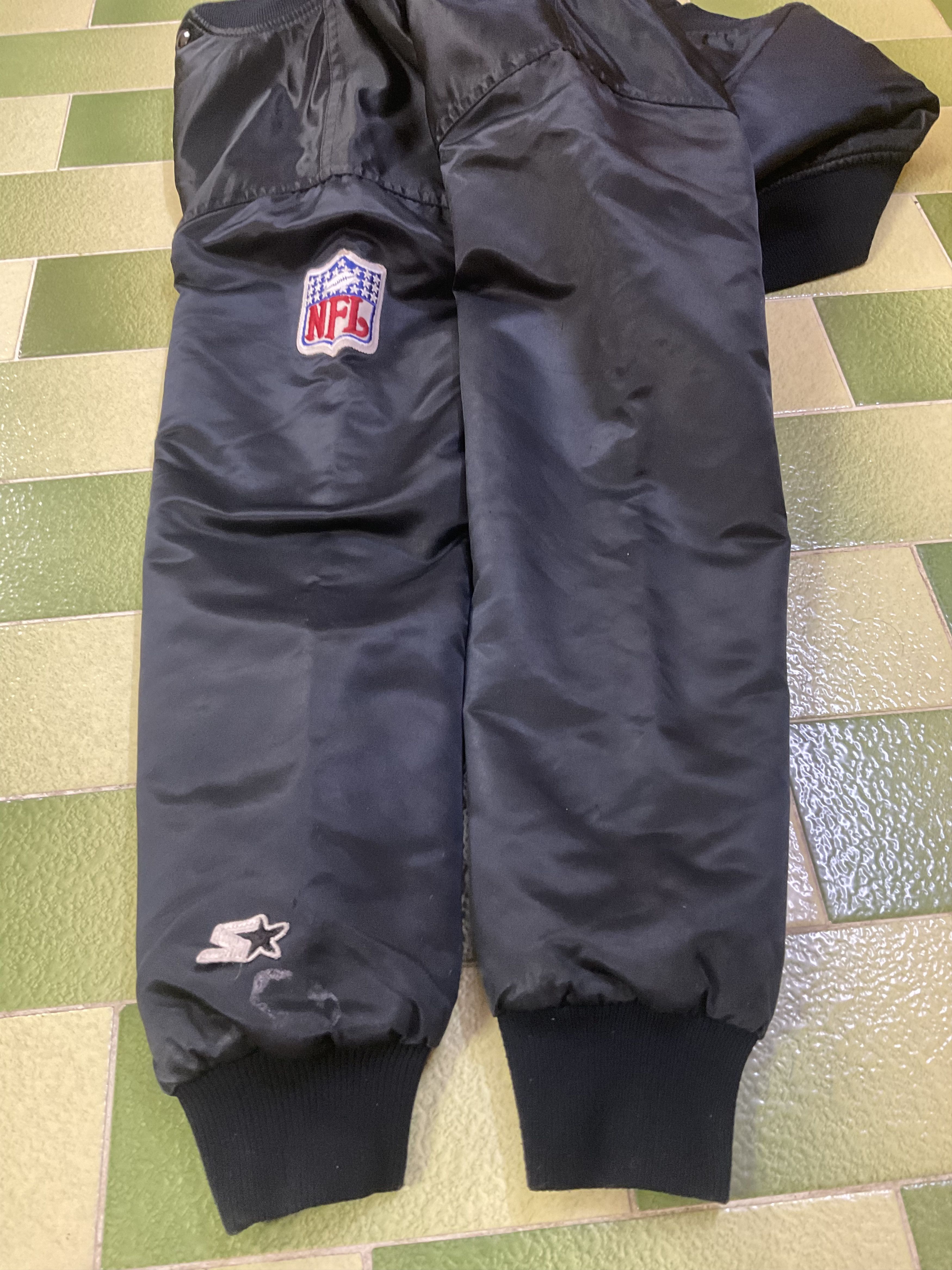 NFL Vintage Starter NFL Oakland Raiders Satin Bomber Jacket Size US S / EU 44-46 / 1 - 5 Thumbnail