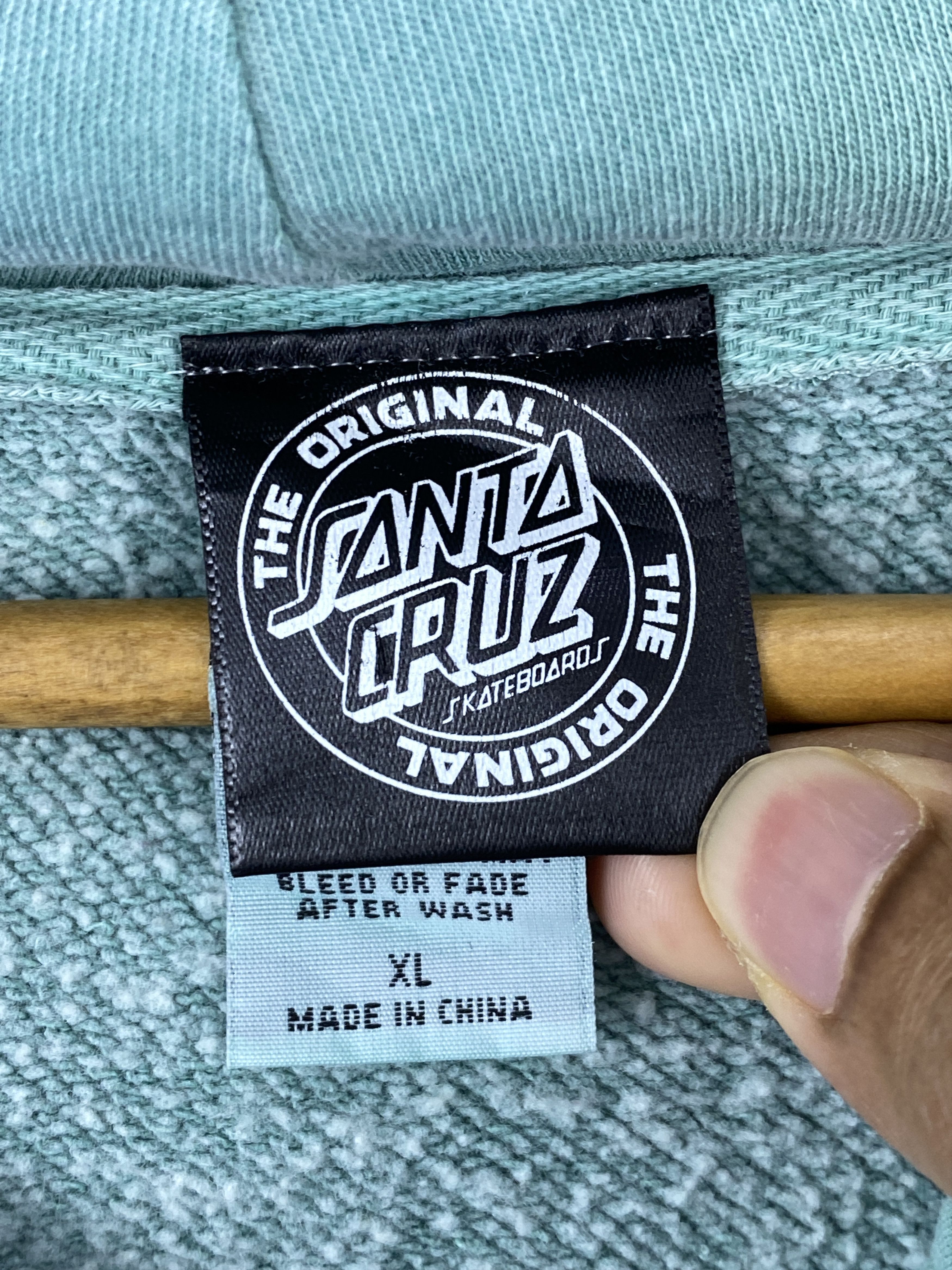 Santa Cruz Skateboards Vintage Santa Cruz Backhit Pullover Hoodie SH0498 Size US XL / EU 56 / 4 - 5 Thumbnail