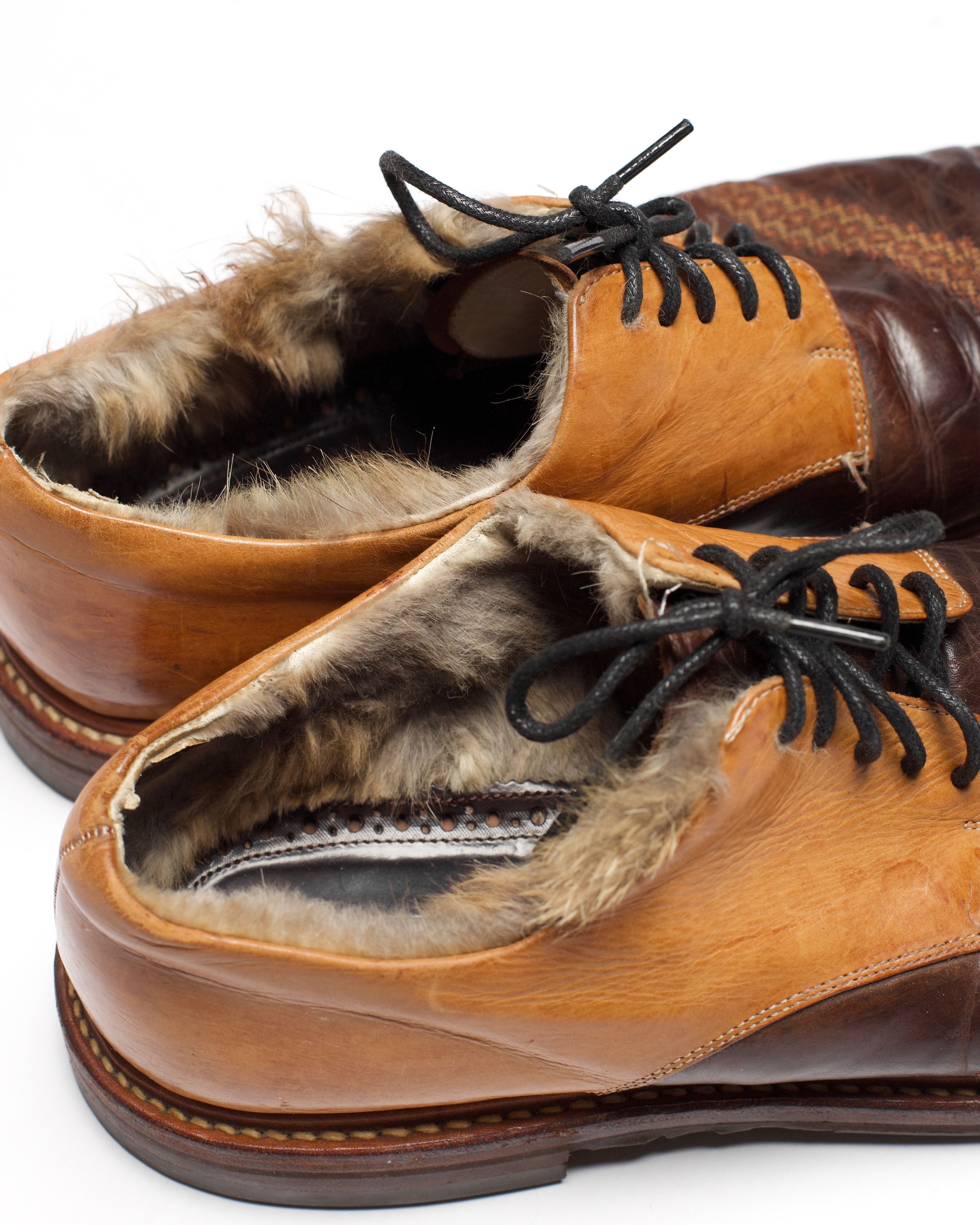 Number (N)ine Number (N)ine AW 2002/03 'NOWHERE MAN' Fur Lined Oxfords Size US 10.5 / EU 43-44 - 4 Thumbnail