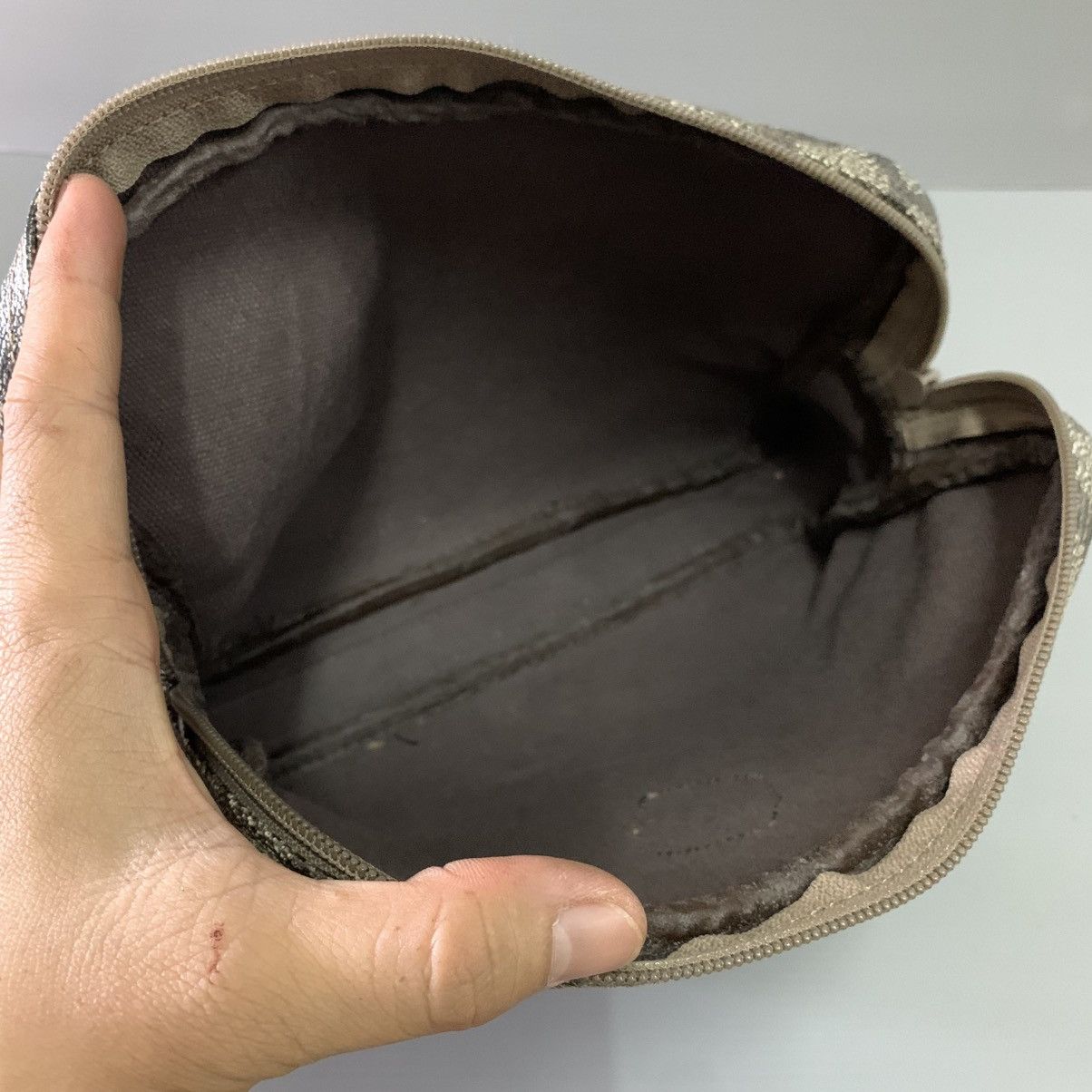 Yves Saint Laurent Yves Saint Laurent Vintage Clutch Bag Size ONE SIZE - 11 Thumbnail