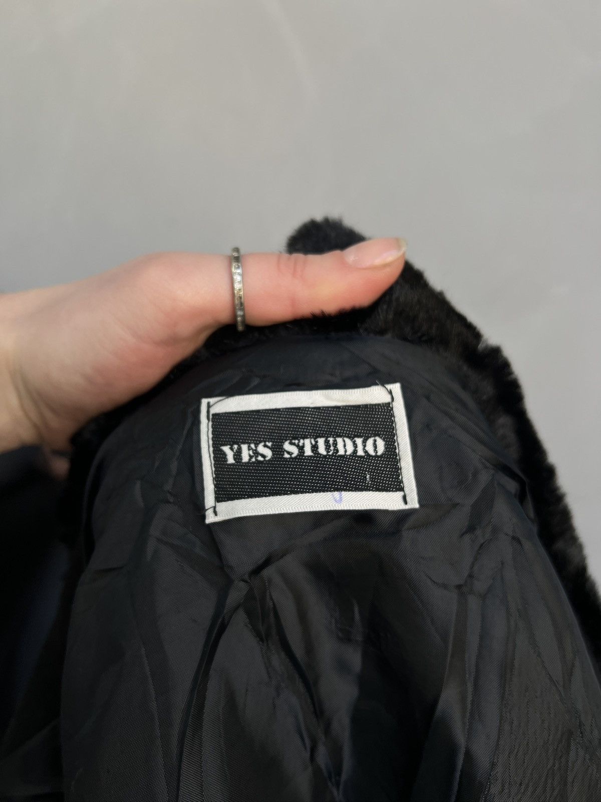 PPFM Faux fur fuzzy black cropped jacket archive 2000s hype Size US M / EU 48-50 / 2 - 10 Thumbnail
