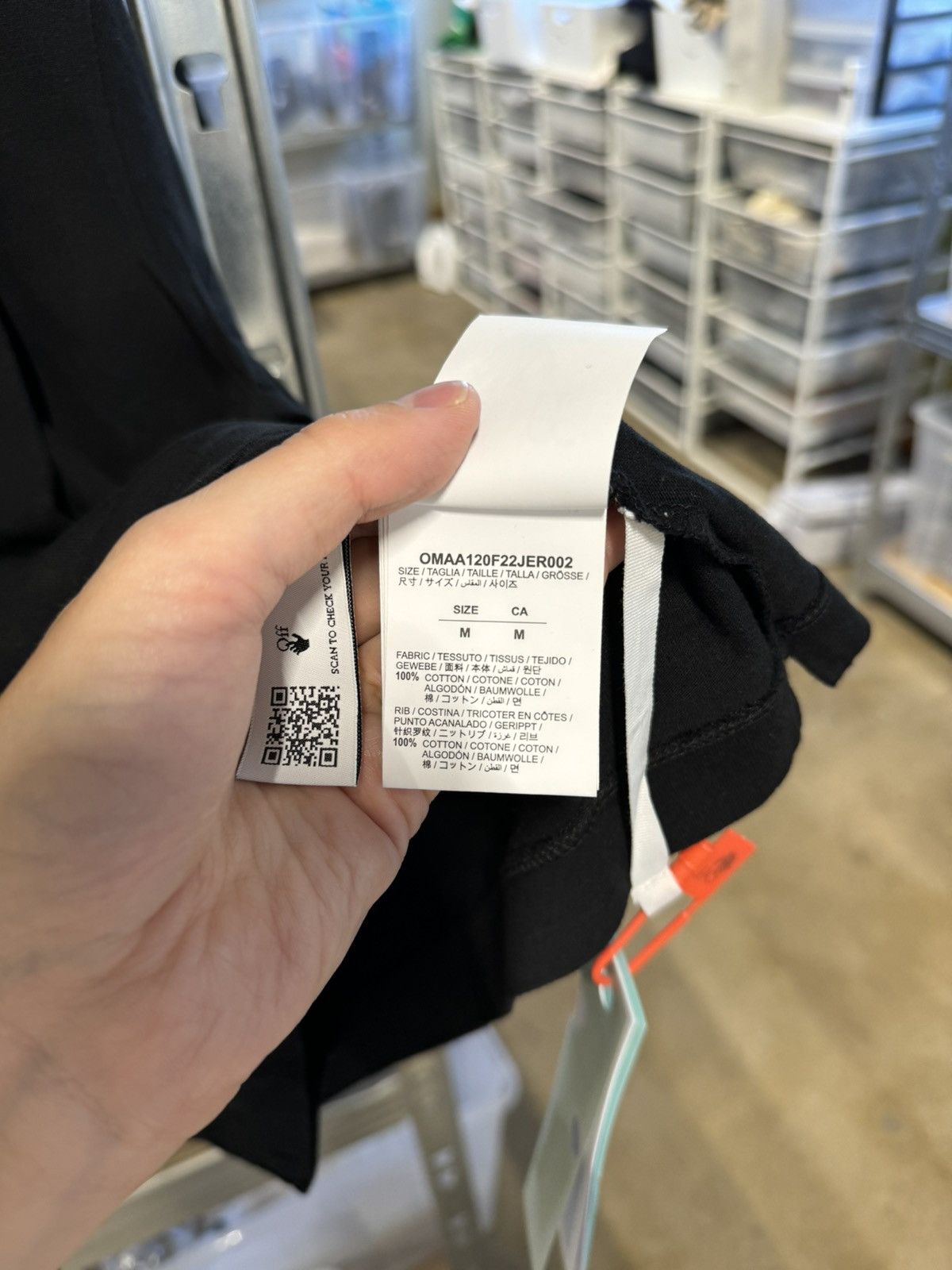 Off-White Off-White Spray Helvetica Embroidery T-shirt NEW 500$ Retail Size US M / EU 48-50 / 2 - 5 Thumbnail