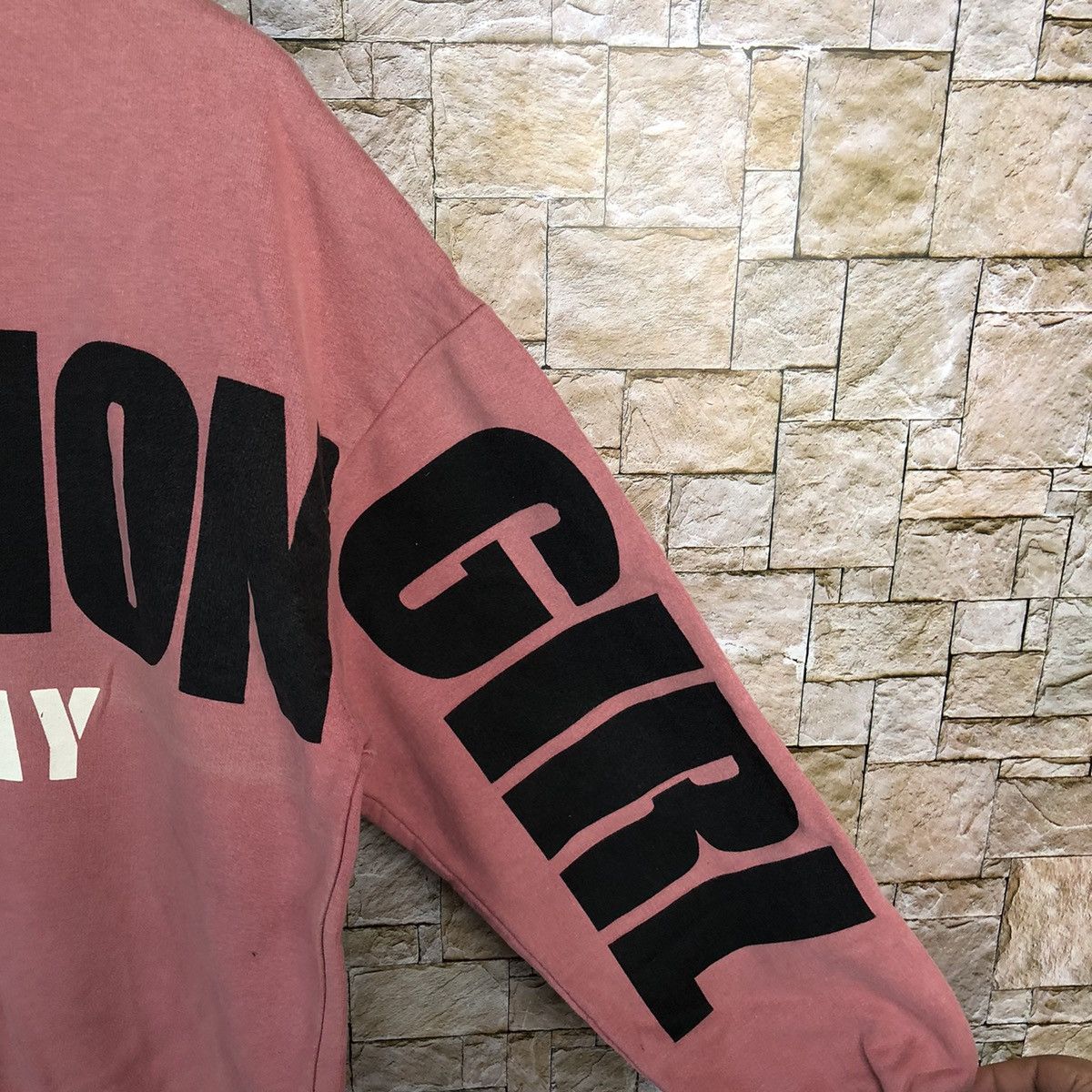 Japanese Brand Not Common Girl today Bershka Pink Sweatshirt #A305 Size S / US 4 / IT 40 - 10 Thumbnail