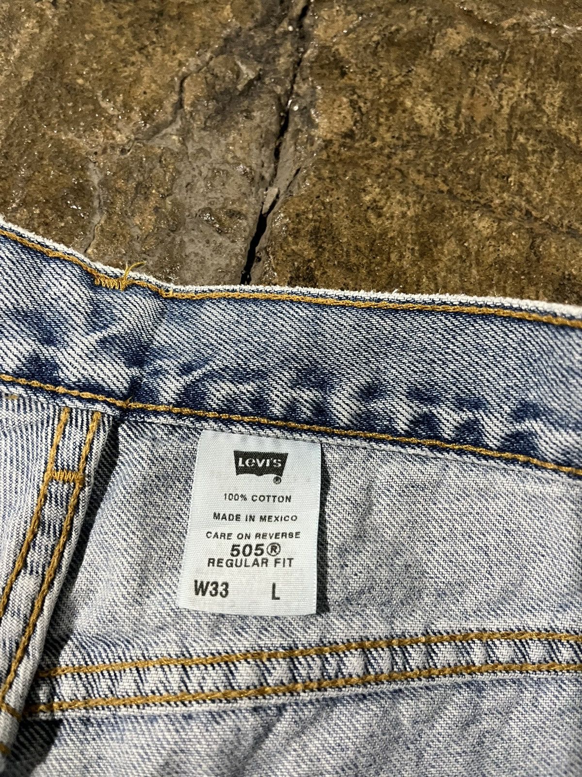 Levi's × Vintage Crazy Vintage Y2K Levi's 505 Jorts Essential Skater Shorts Size US 33 - 7 Thumbnail