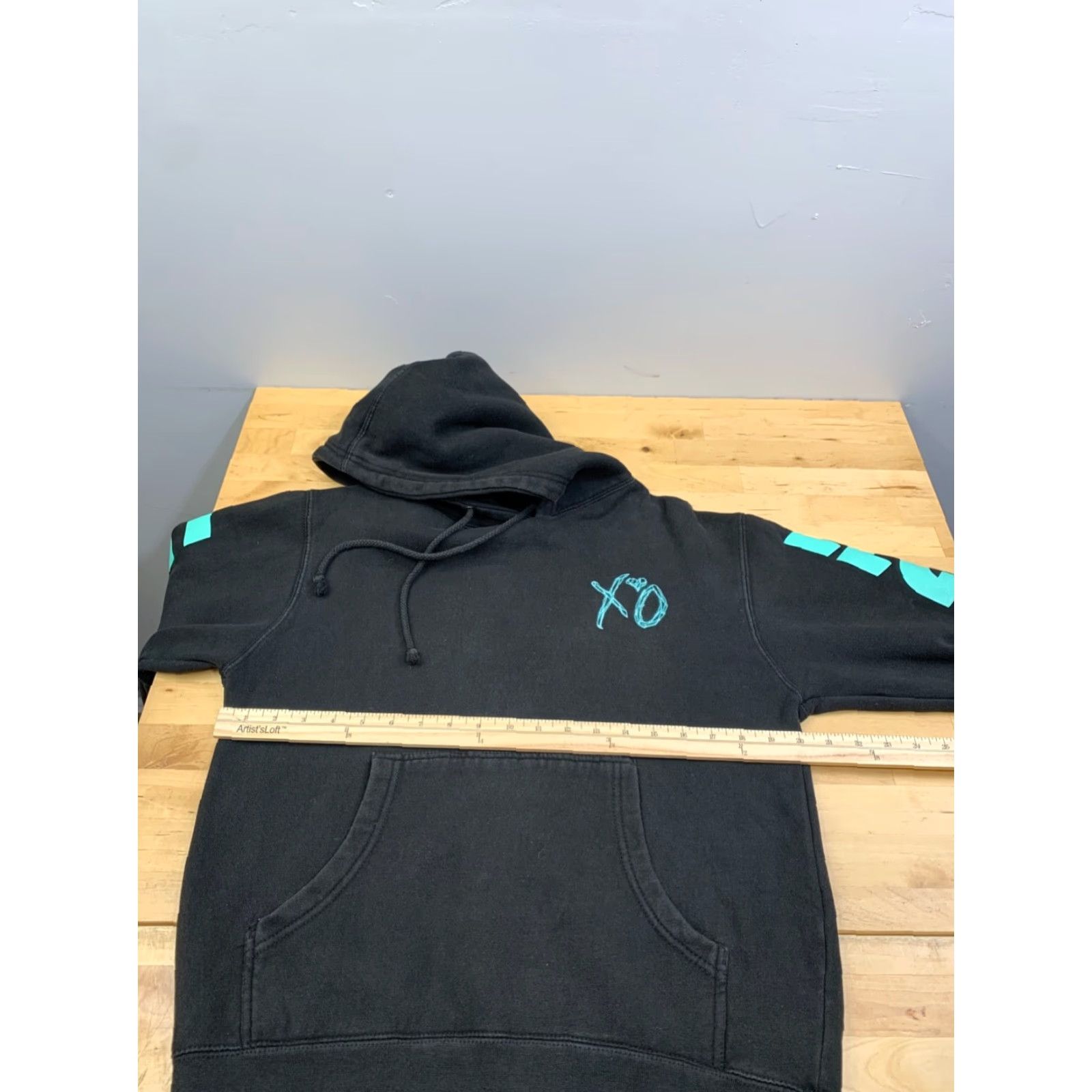 Vintage The Weekend XO Starboy World Tour Hoodie Mens S Black Pullover Hooded Pockets All Seasons 2017 Arena Tour 11429 Size US S / EU 44-46 / 1 - 4 Thumbnail