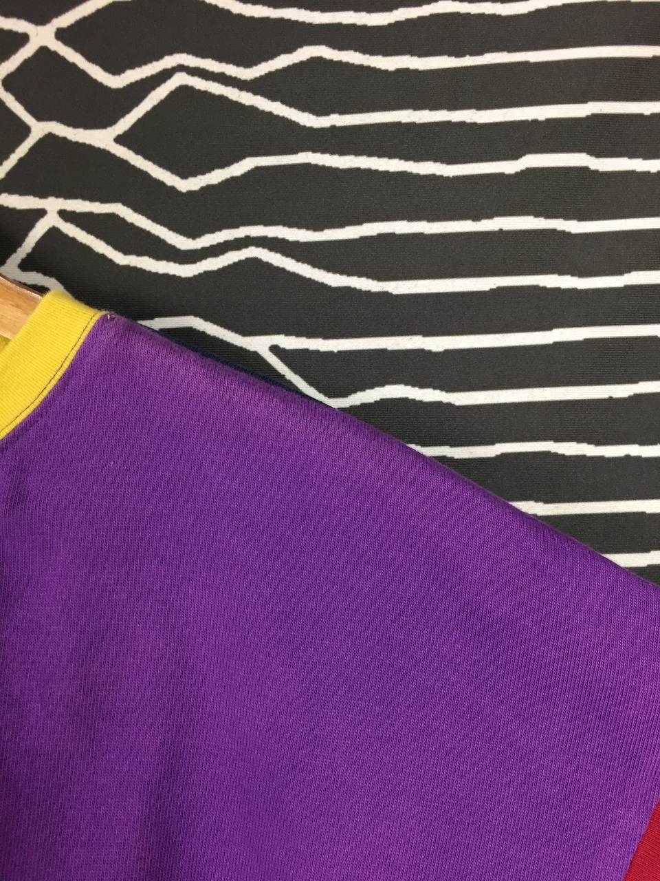 Japanese Brand Vtg Mountain Mania Color Block Crew Neck Outdoor Tee Size US L / EU 52-54 / 3 - 7 Thumbnail