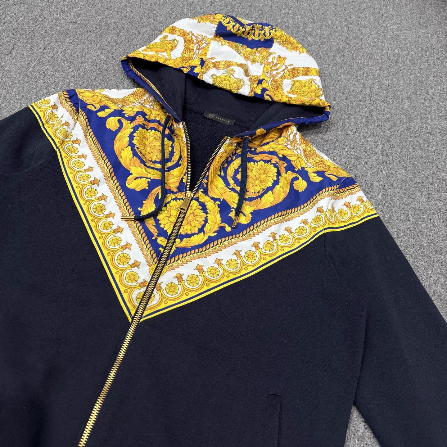 Versace Versace Baroque Navy Zipper Hoodie M 95 New Size US M / EU 48-50 / 2 - 3 Thumbnail