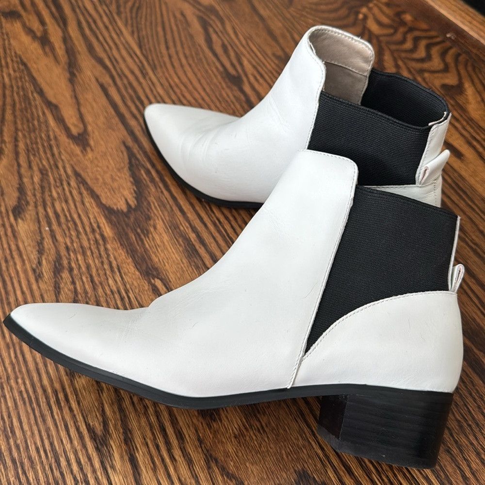 Other Halogen Skylar White Leather Pointy Toe Bootie. Black elast Size US 7 / IT 37 - 5 Thumbnail