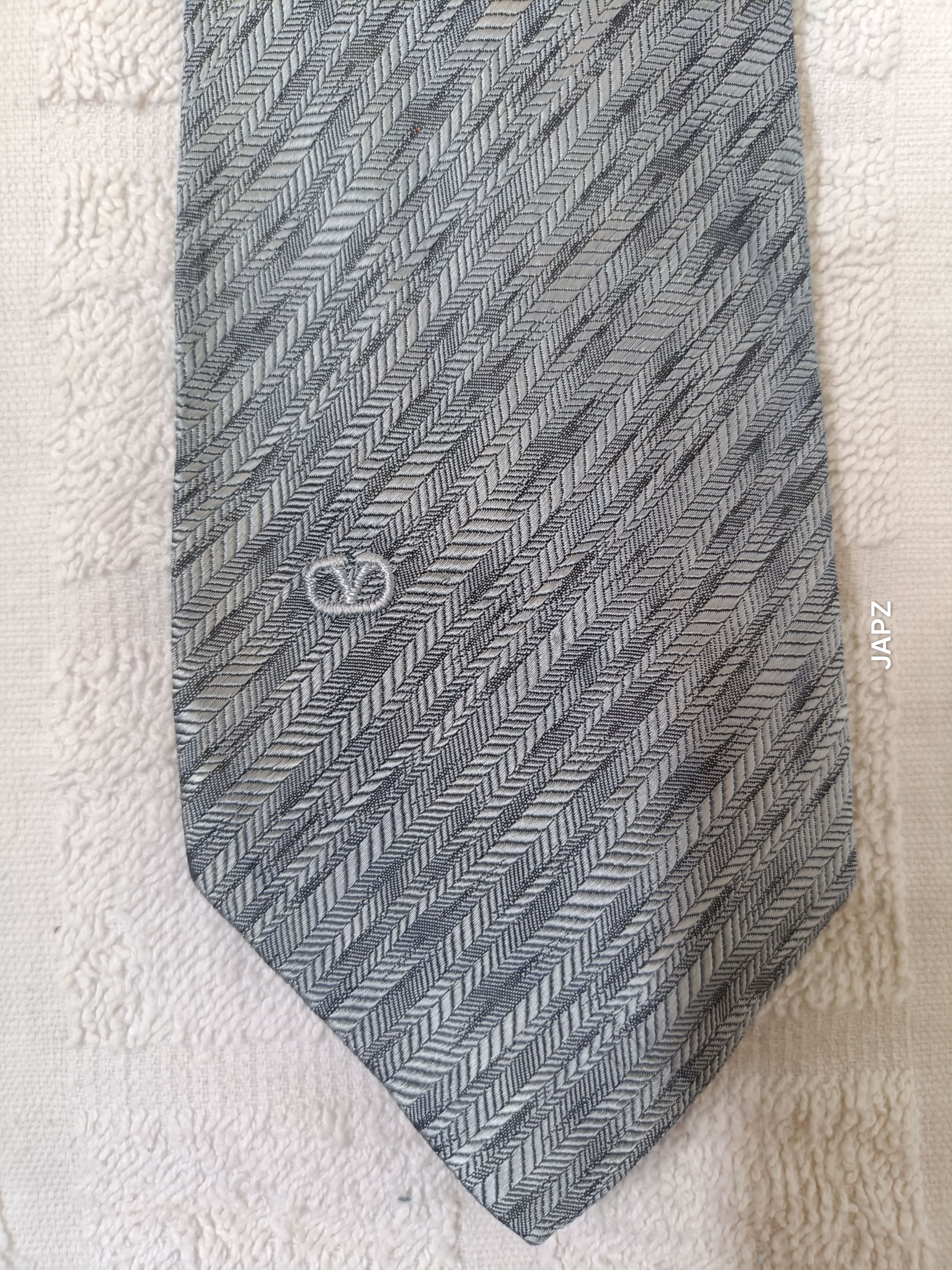 Valentino Vintage Valentino jacquard herringbone silk tie Size ONE SIZE - 2 Thumbnail