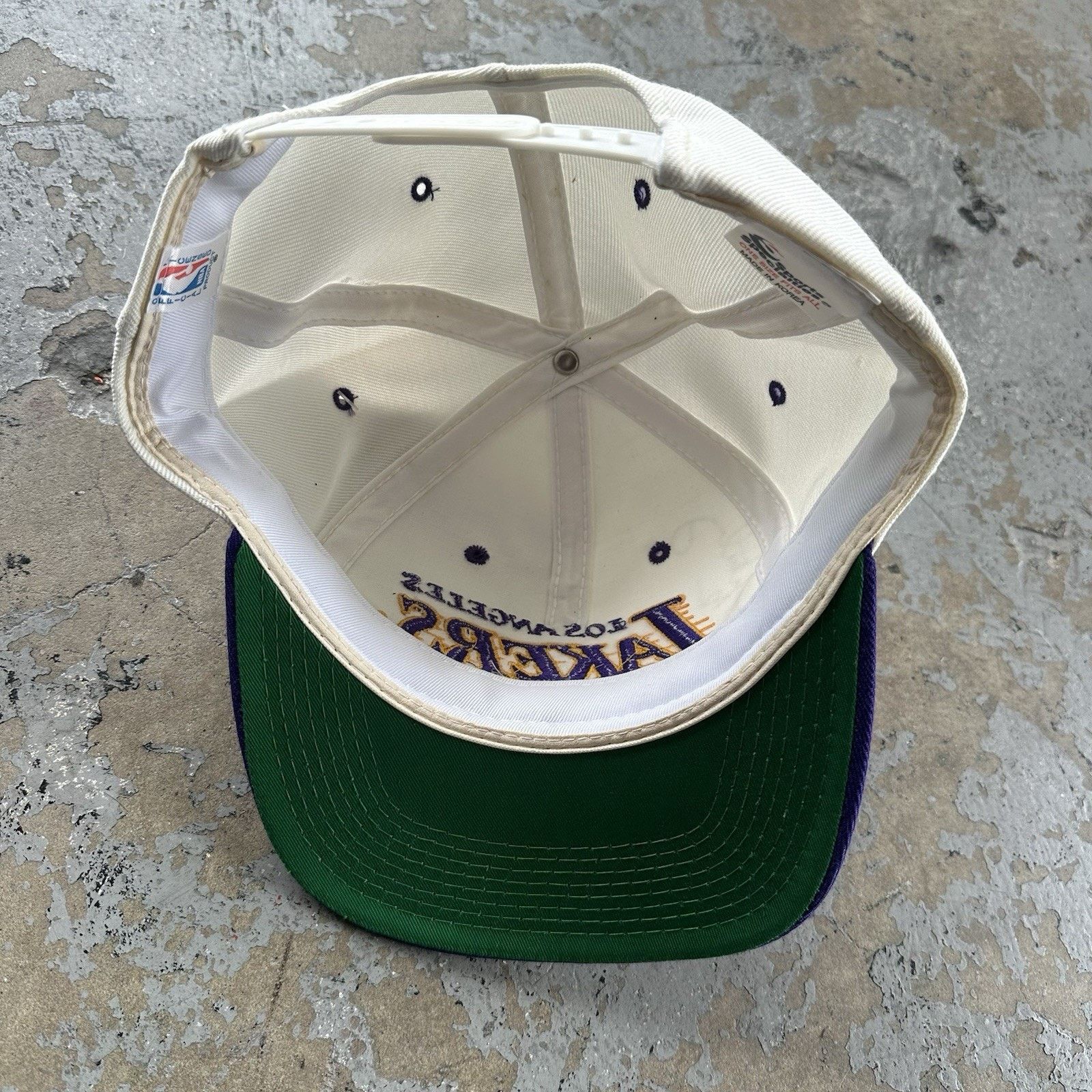 NBA × Sports Specialties × Vintage Vintage Sports Specialties Lakers Wool Script Snapback Hat J Size ONE SIZE - 5 Thumbnail