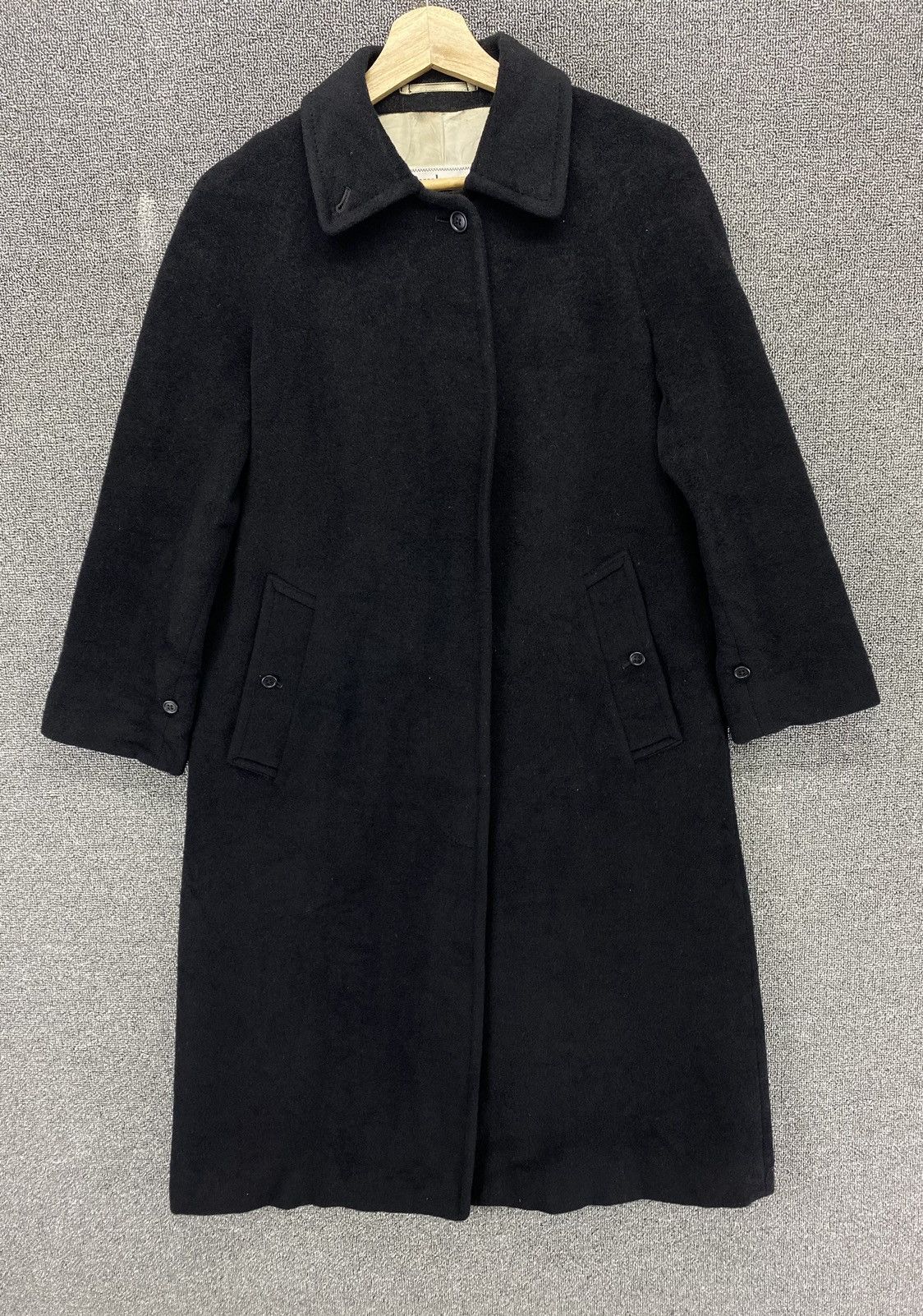 Burberry Vintage Burberry Prosum Wool Coat Long Jacket Size M / US 6-8 / IT 42-44 - 1 Thumbnail