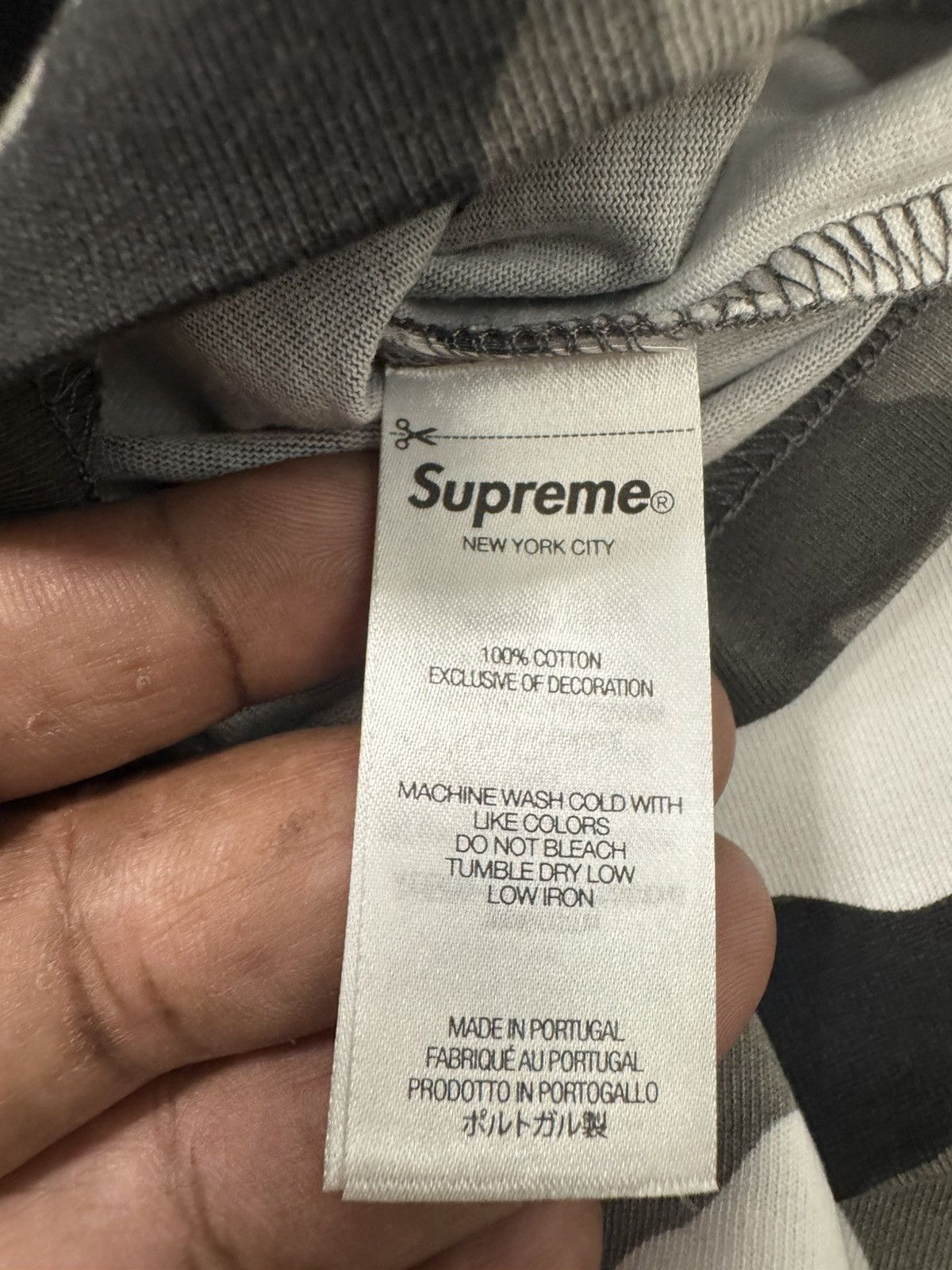 Supreme Small Box L/S Tee Snow Camo - www.rajagirimanappuram.com