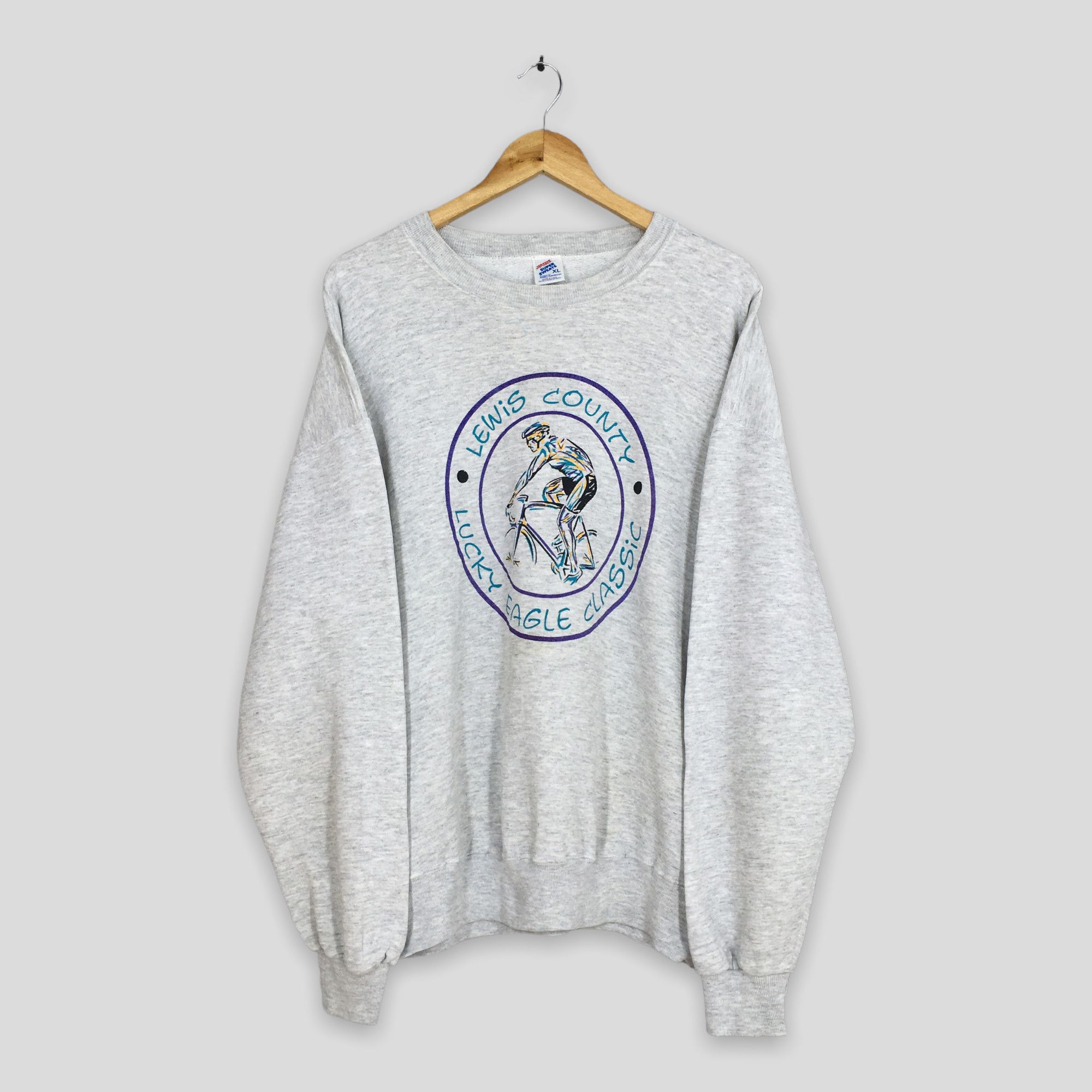 Jerzees × Vintage Vintage Lewis County Washington Gray Sweatshirt XLarge Size US XL / EU 56 / 4 - 1 Thumbnail