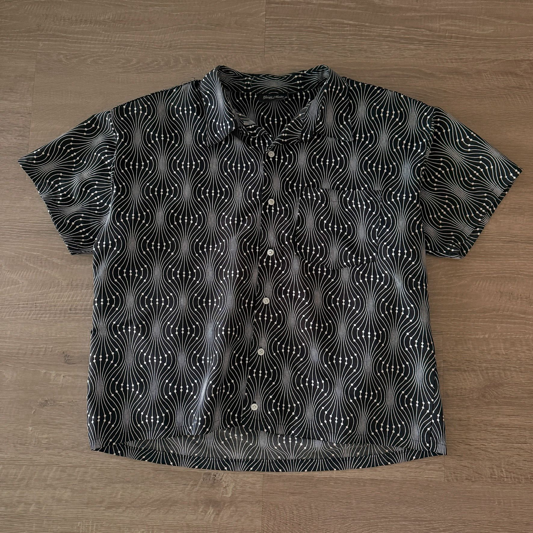 Vintage George Martin Patterned Short Sleeve Button Down Size US XL / EU 56 / 4 - 1 Thumbnail