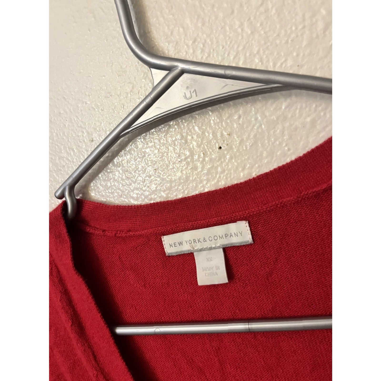 Vintage New York & Company Cardigan Top Women XS Red Solid 3/4 Sleeve Cotton Blend V-Neck Cardigan Accessories Classic Fall Winter Spring All Seasons Womens Size XS / US 0-2 / IT 36-38 - 3 Thumbnail