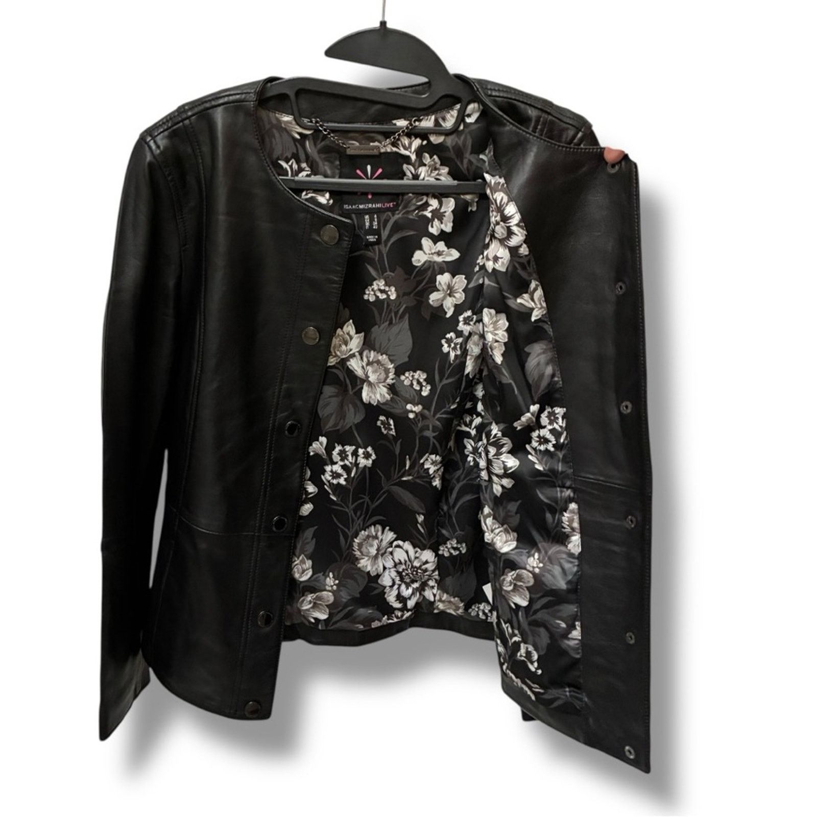 Isaac Mizrahi Isaac Mizrahi Live! snap closure 100% leather jacket size 4 Size S / US 4 / IT 40 - 6 Thumbnail