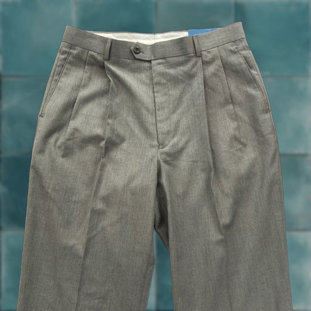 Haggar Haggar H26 Performance Dress Pant Mens 34x32 Gray Pleated Dress Pants Cuffed Pants Size US 34 / EU 50 - 1 Thumbnail