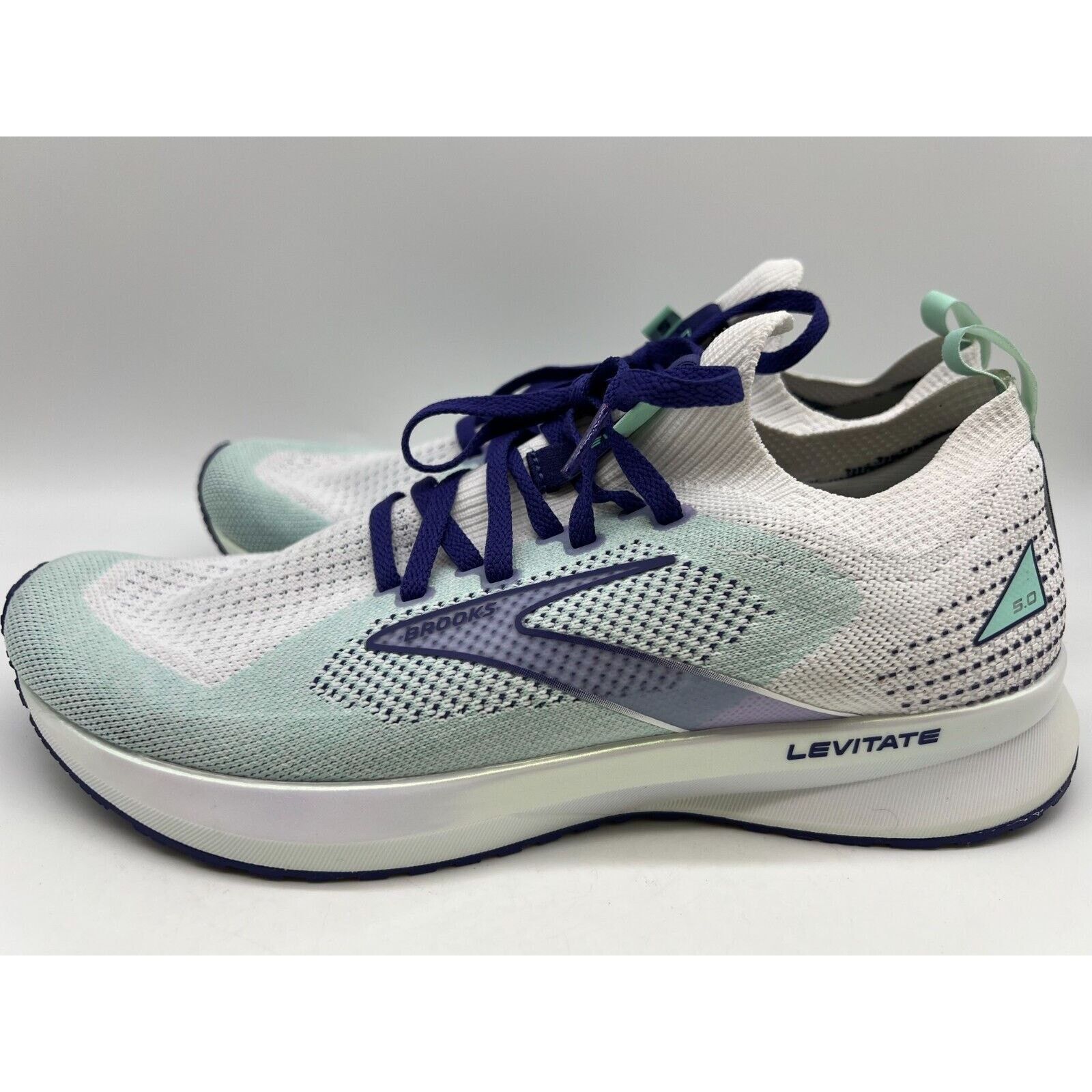 Brooks Brooks Womens Levitate Stealthfit 5 White Running Size 10.5B Size US 10.5 / IT 40.5 - 2 Thumbnail