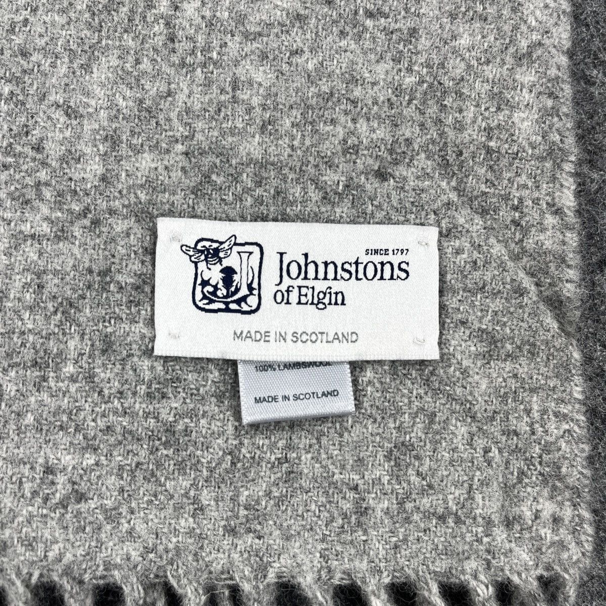 Johnstons Of Elgin Johnstons Of Elgin Scarf / Muffler / Neckwear T1015 Size ONE SIZE - 9 Thumbnail