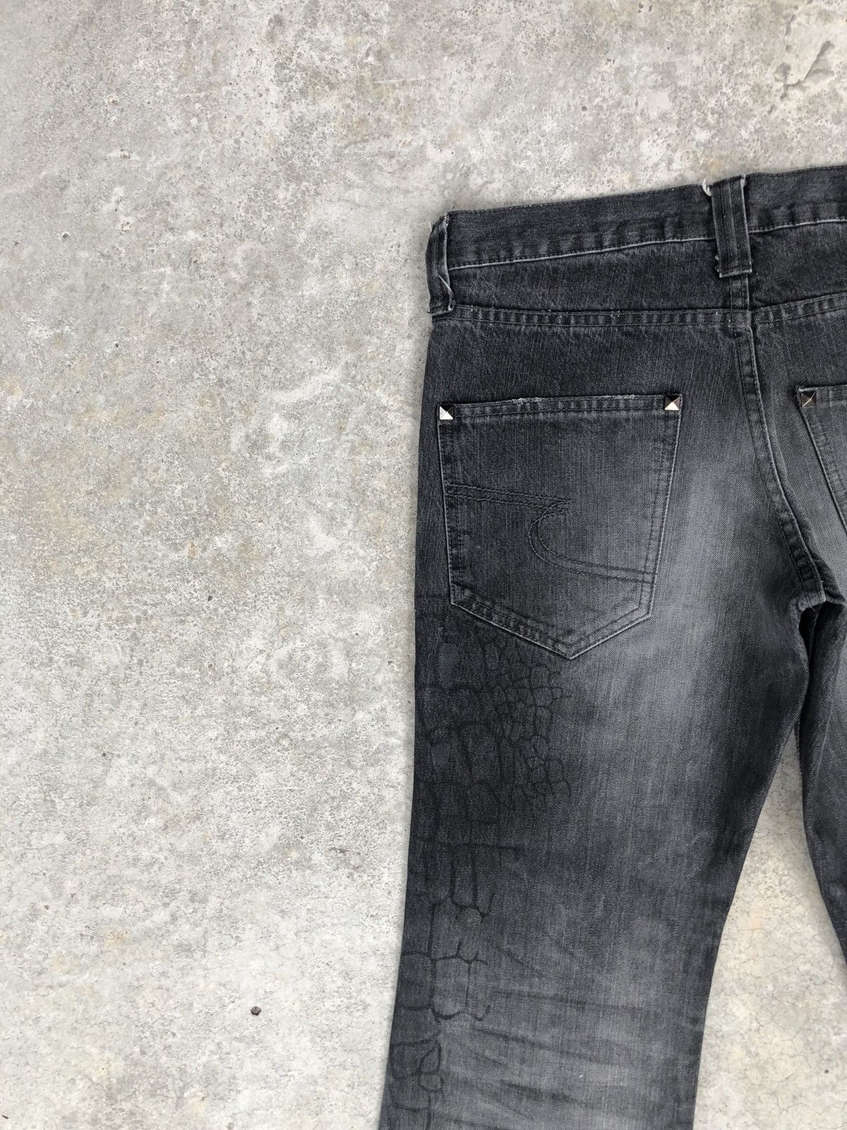 semanticdesign Semantic Design Flared Jeans Distressed Art Style Size US 32 / EU 48 - 9 Thumbnail