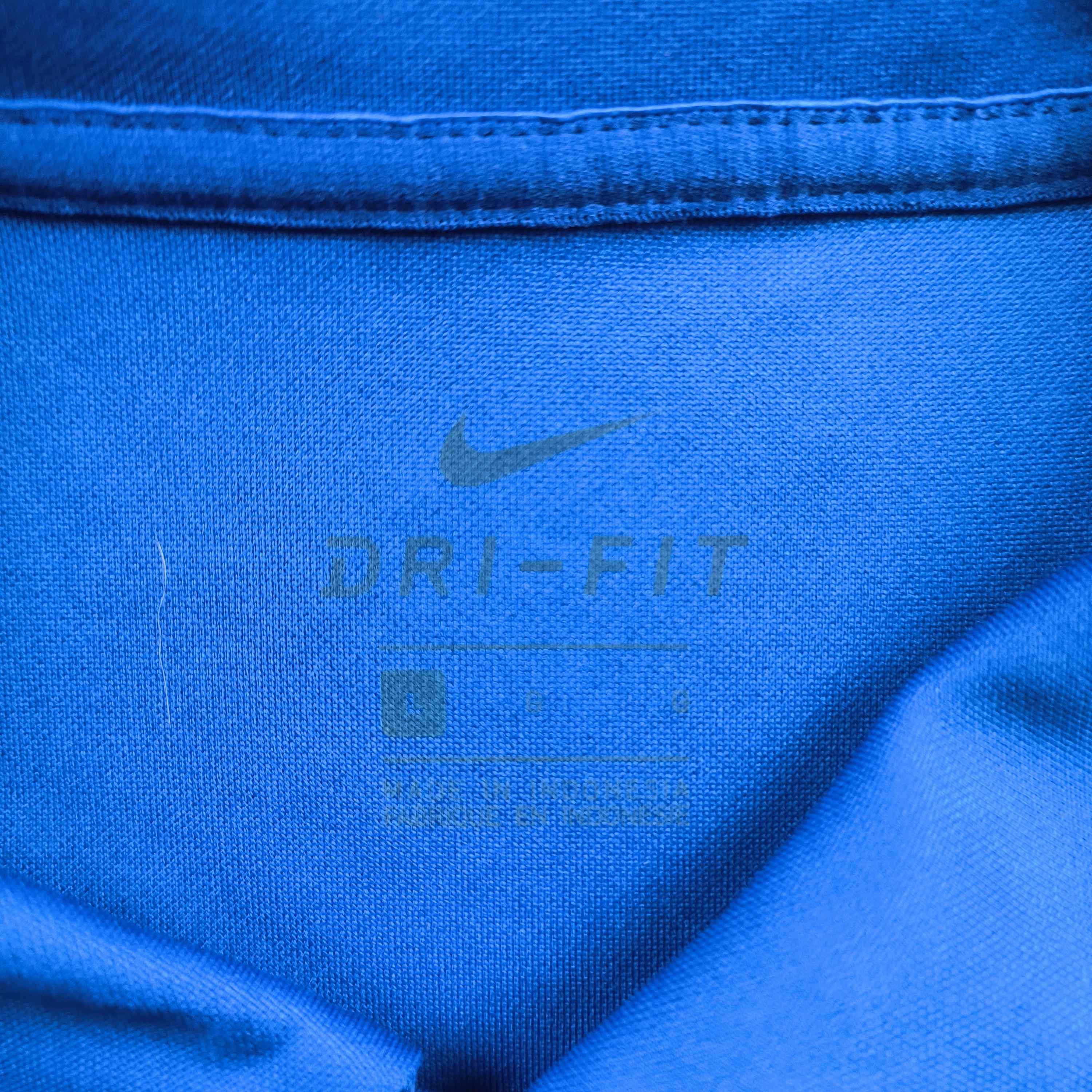 Nike Portsmouth 2020-21 Nike training football jersey size L Size US L / EU 52-54 / 3 - 4 Thumbnail