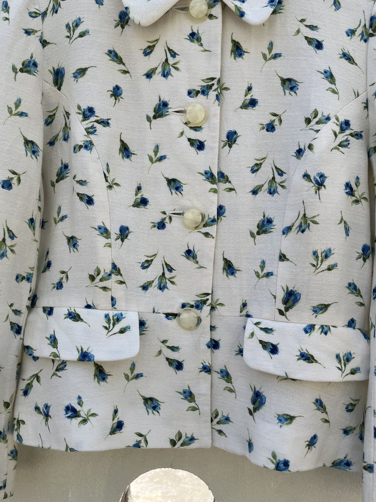 Carven Carven Blazer with Blue Floral Print & Button Details. Size M / US 6-8 / IT 42-44 - 4 Thumbnail