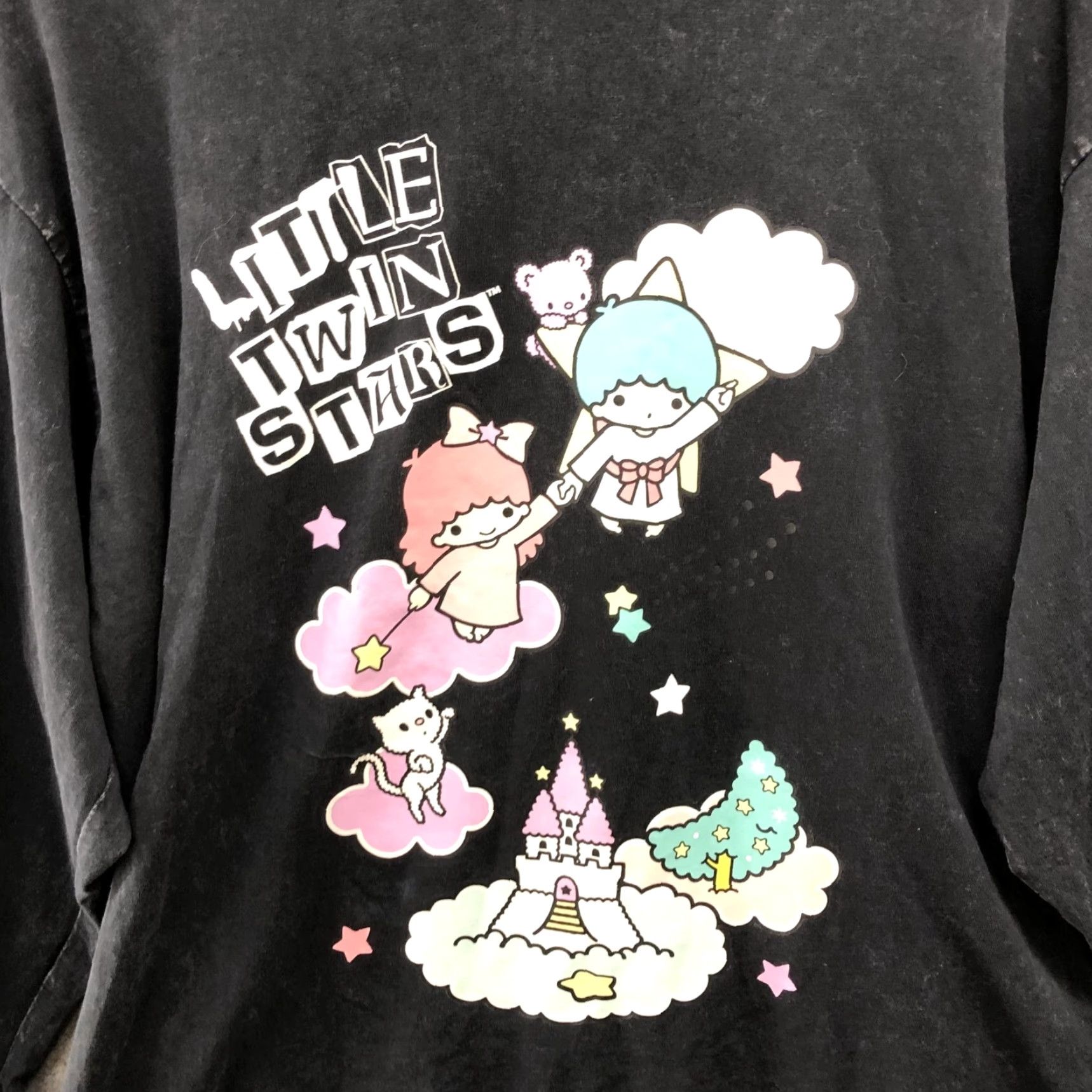 Forever 21 Forever 21 X Hello Kitty Little Twin Stars Oversized Tee Womens S Long Sleeve Black Crewneck Cotton Knit T-Shirt Casual Size S / US 4 / IT 40 - 2 Thumbnail