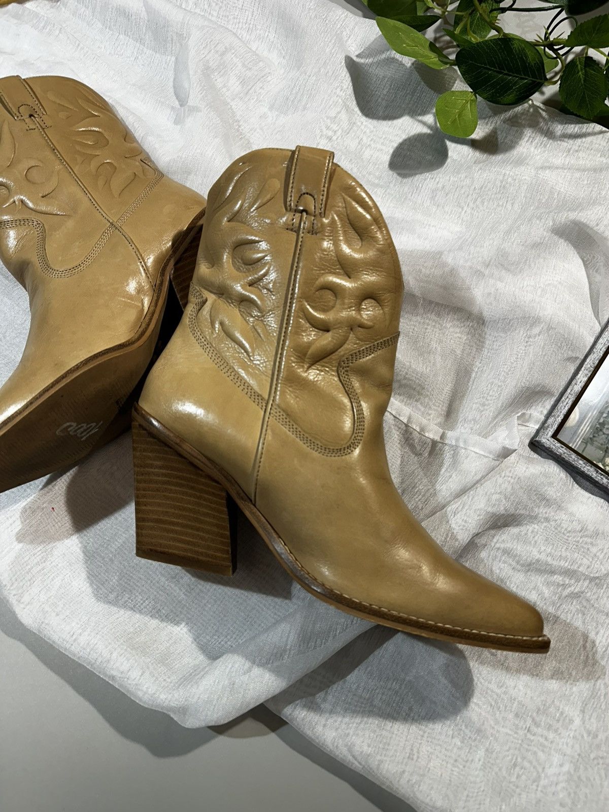Other BRONX Leather Cowboy Ankle Boots Nude Pointed Toe Block Size US 7.5 / IT 37.5 - 5 Thumbnail