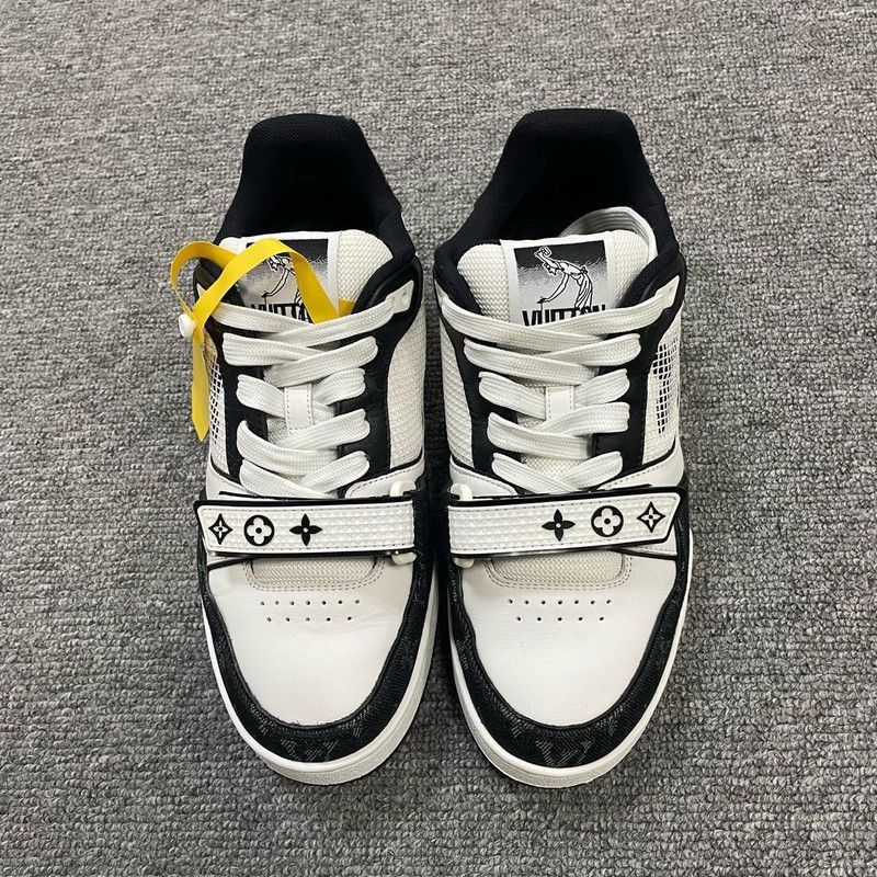 Louis Vuitton Louis Vuitton Classic Trainer Sneakers in Black and White - Size US 6.5 / EU 39-40 - 2 Thumbnail