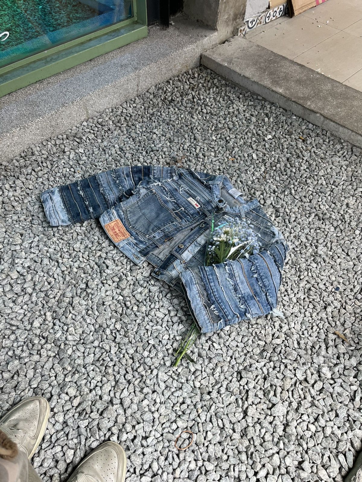 Japanese Brand Reworked denim jacket boxy crop Size M / US 6-8 / IT 42-44 - 2 Thumbnail