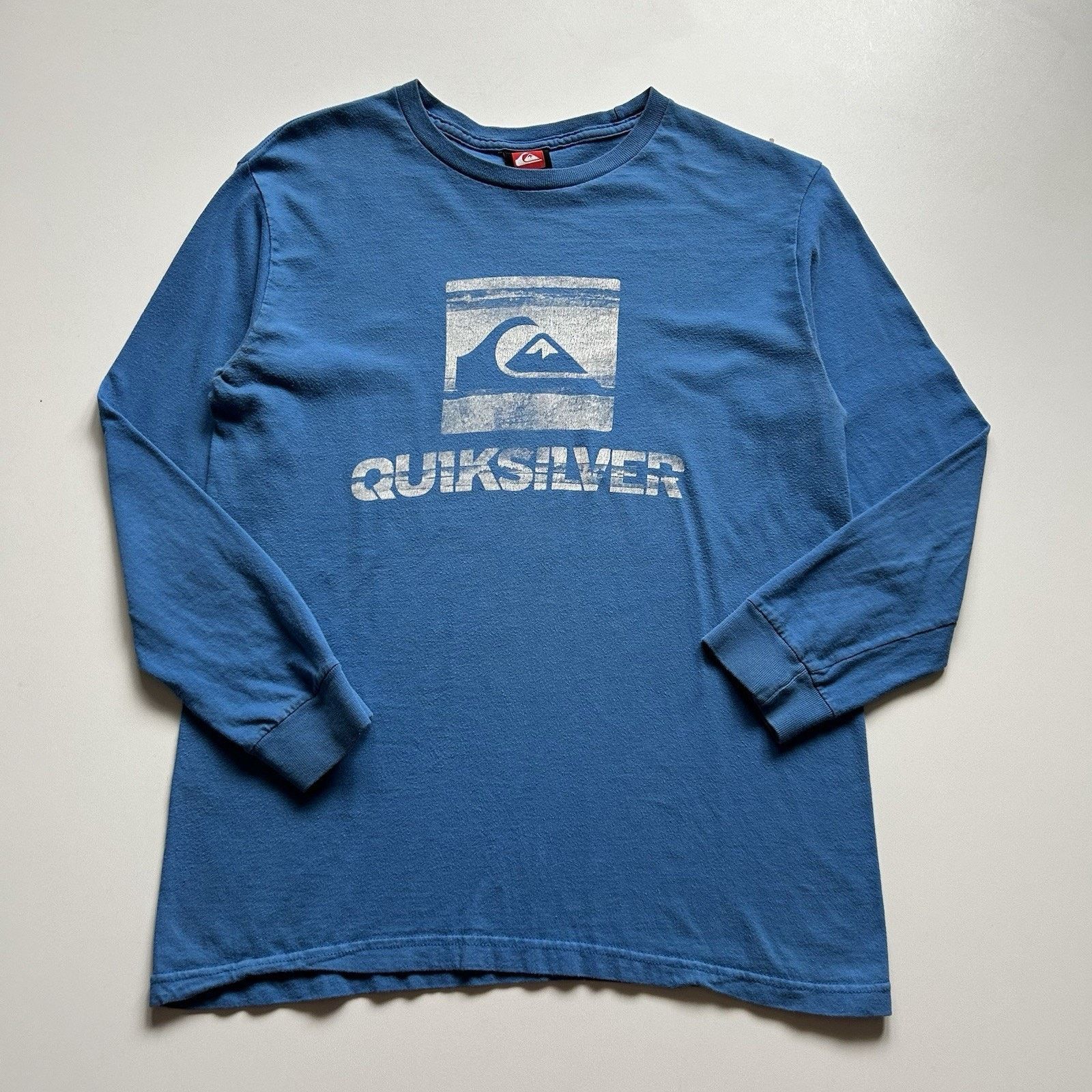 Vintage Quiksilver Long Sleeve T-Shirt Small Y2K Surf Skate